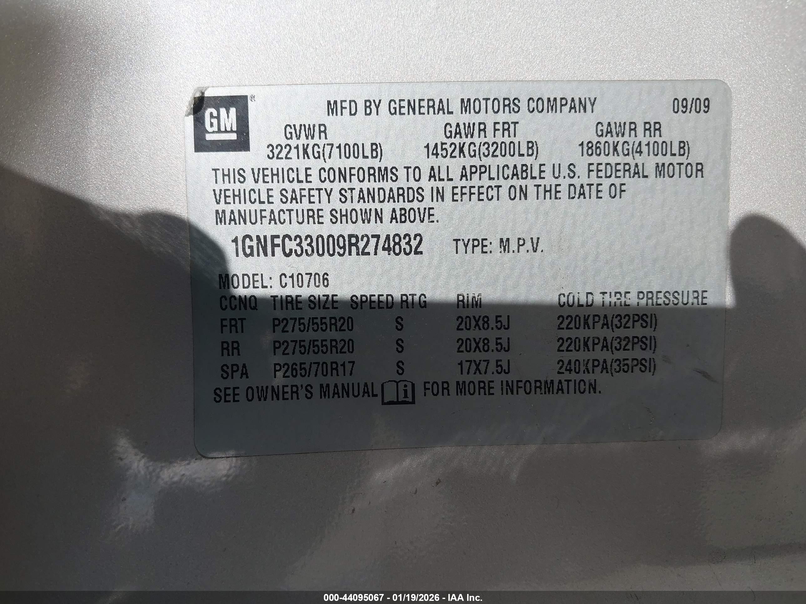 CHEVROLET TAHOE image 9