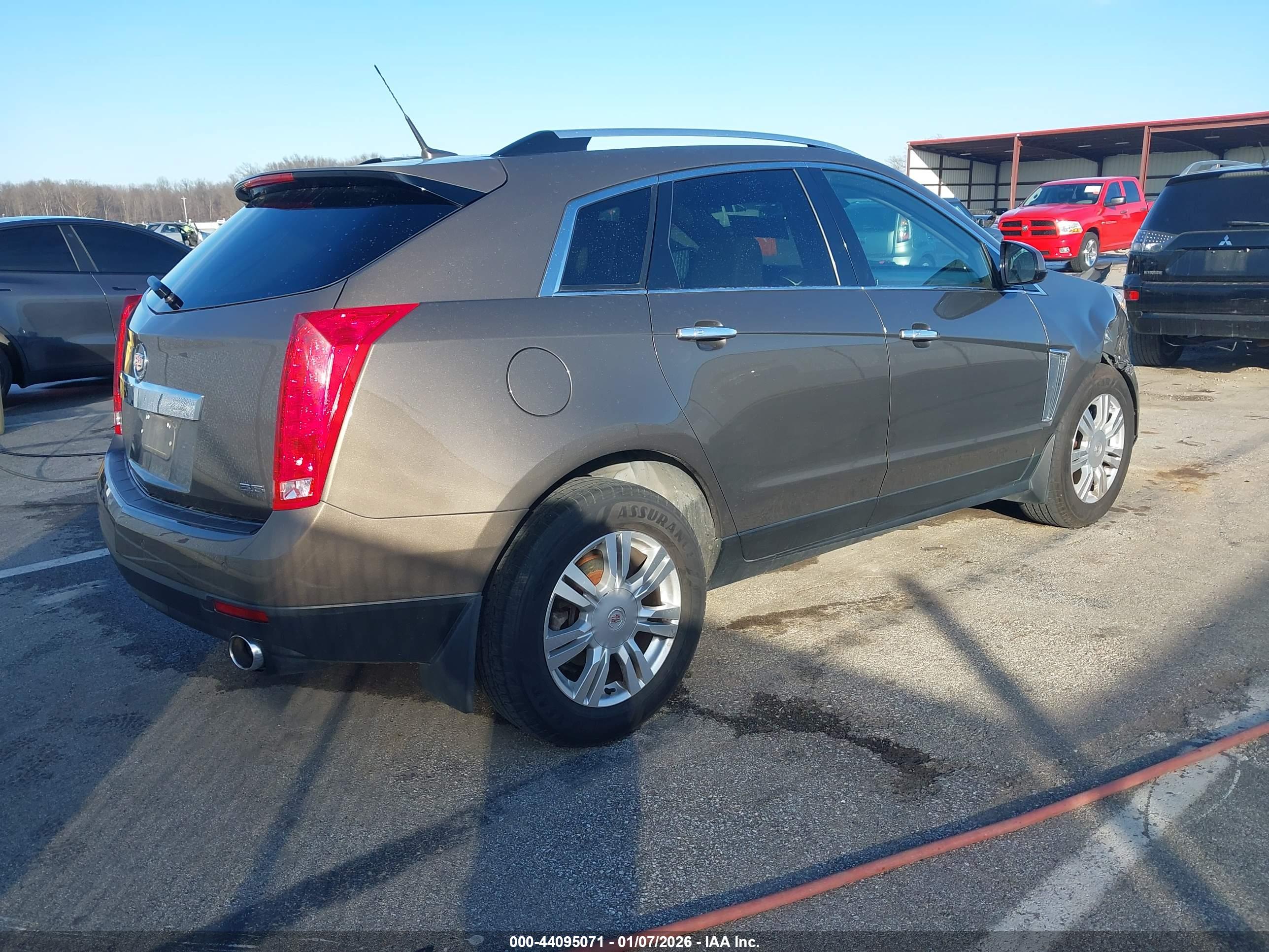 CADILLAC SRX image 4