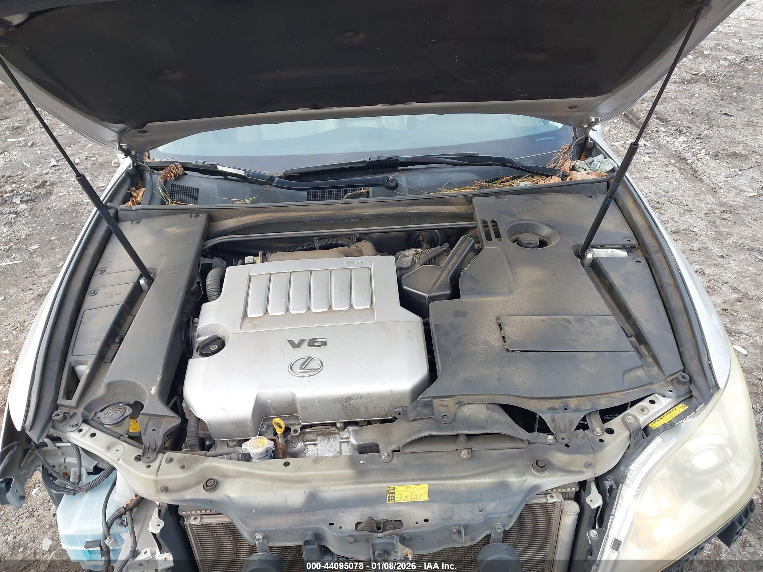 LEXUS ES image 10