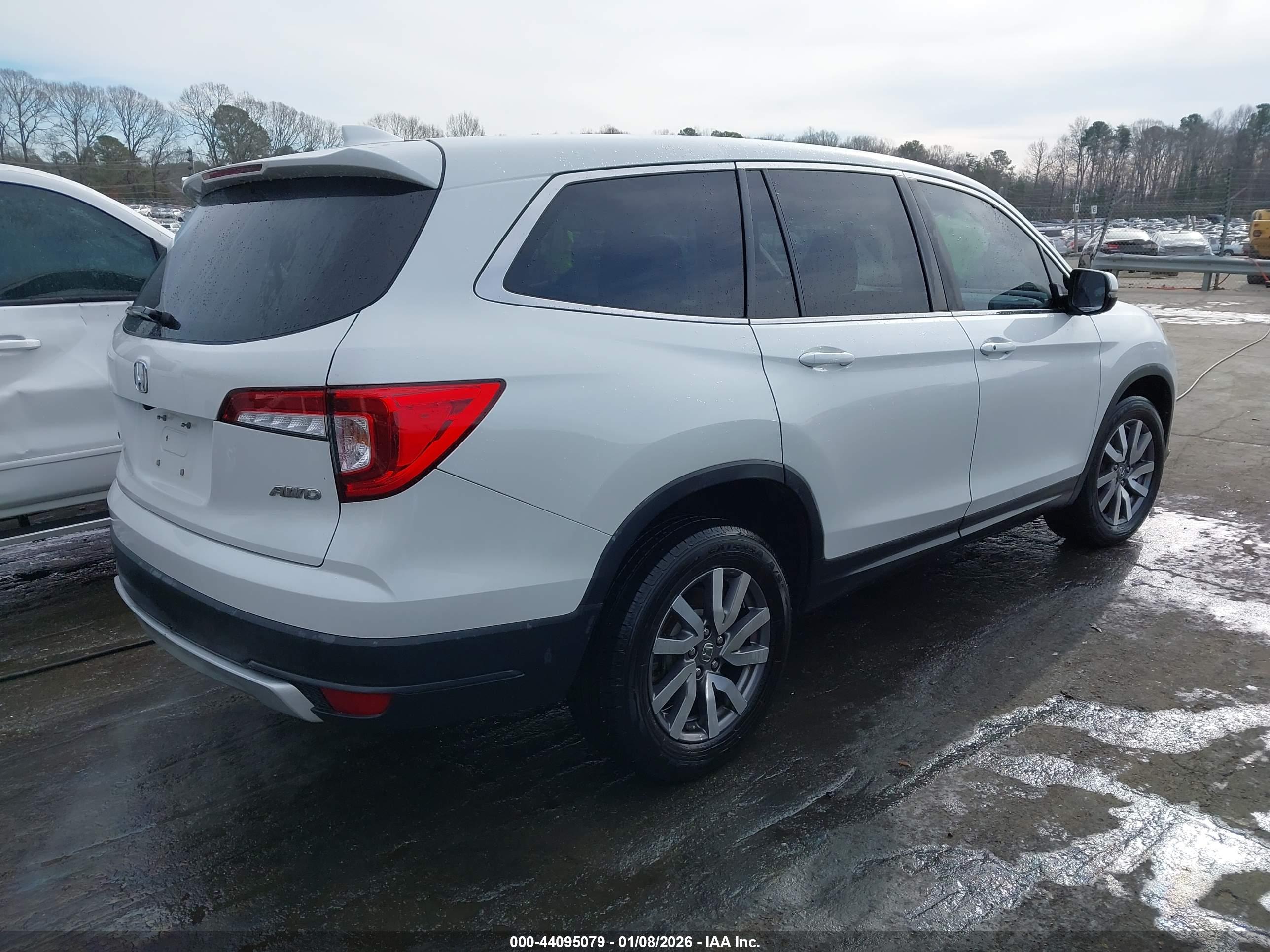HONDA PILOT image 4