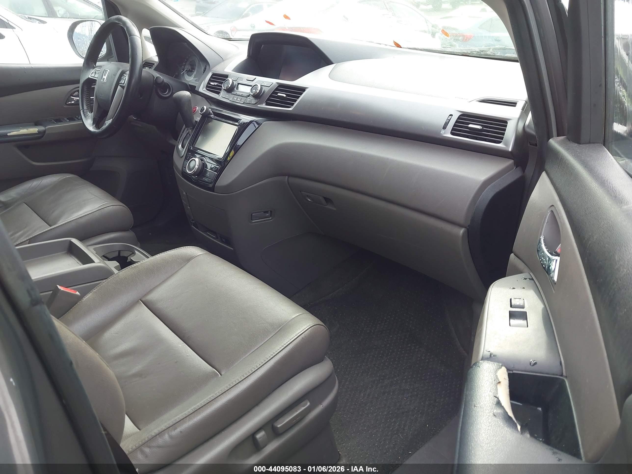 HONDA ODYSSEY image 5