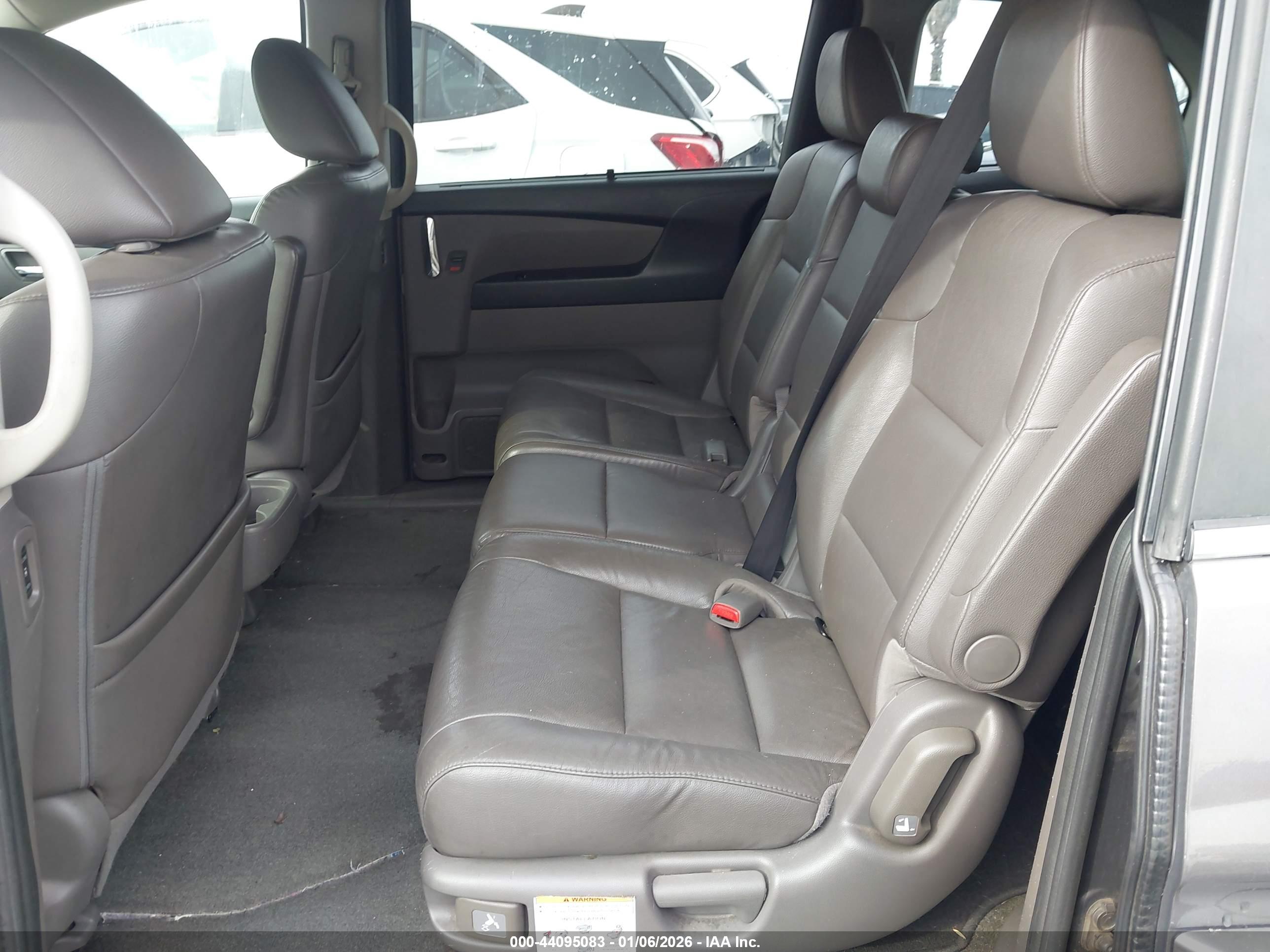 HONDA ODYSSEY image 8