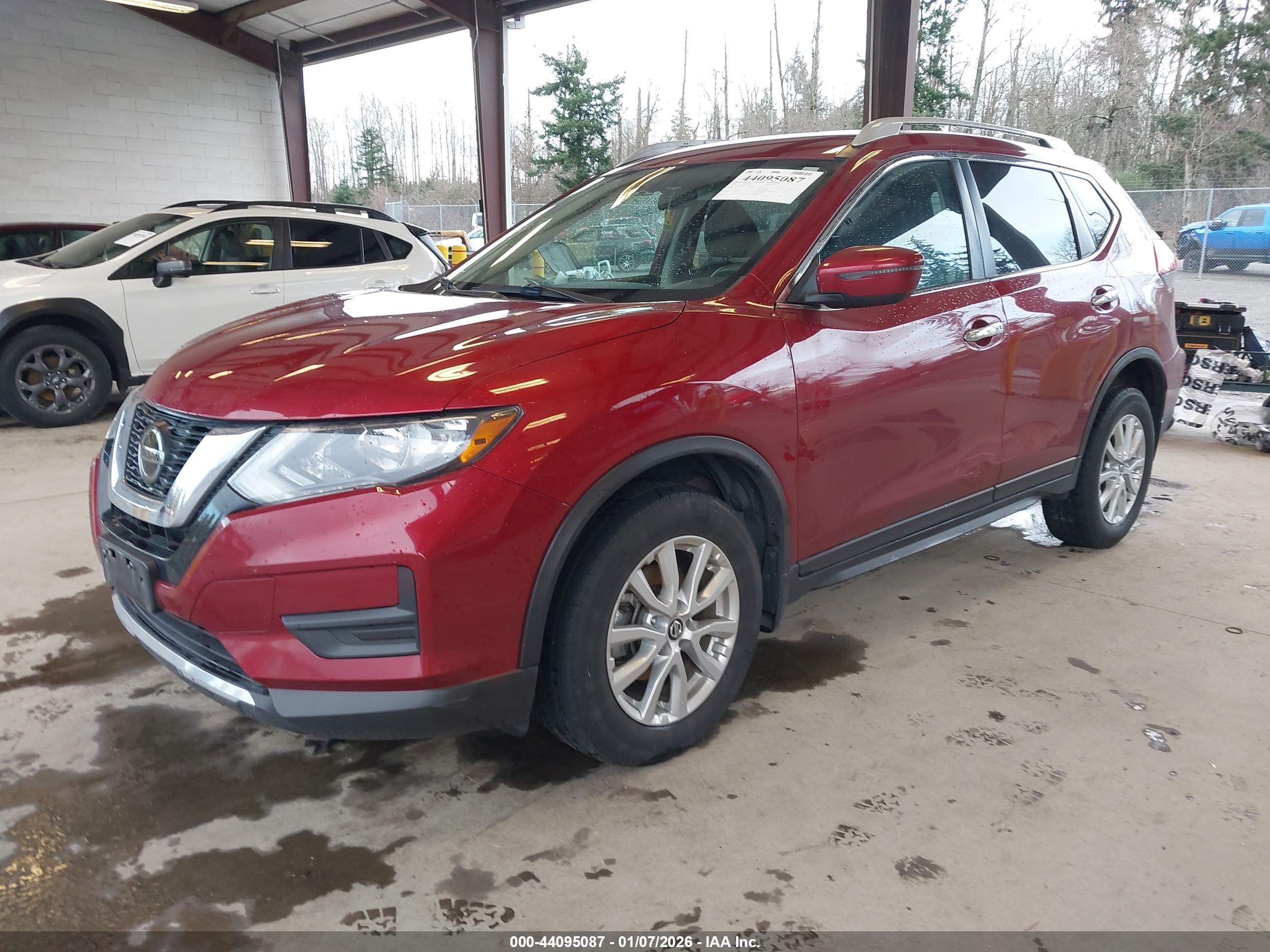 NISSAN ROGUE image 2