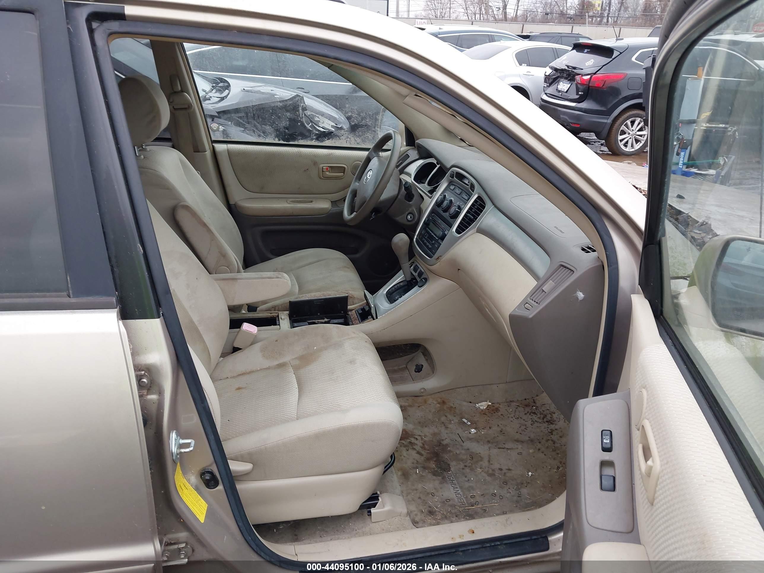 TOYOTA HIGHLANDER image 5