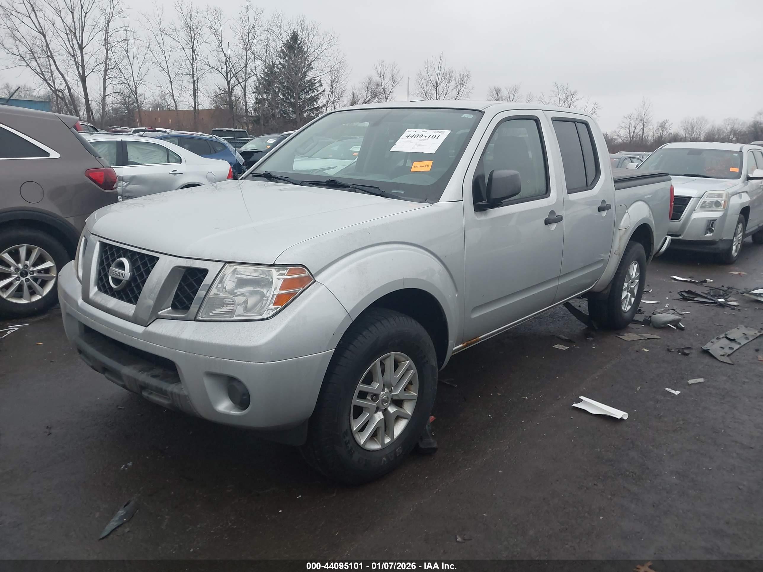 NISSAN FRONTIER image 2