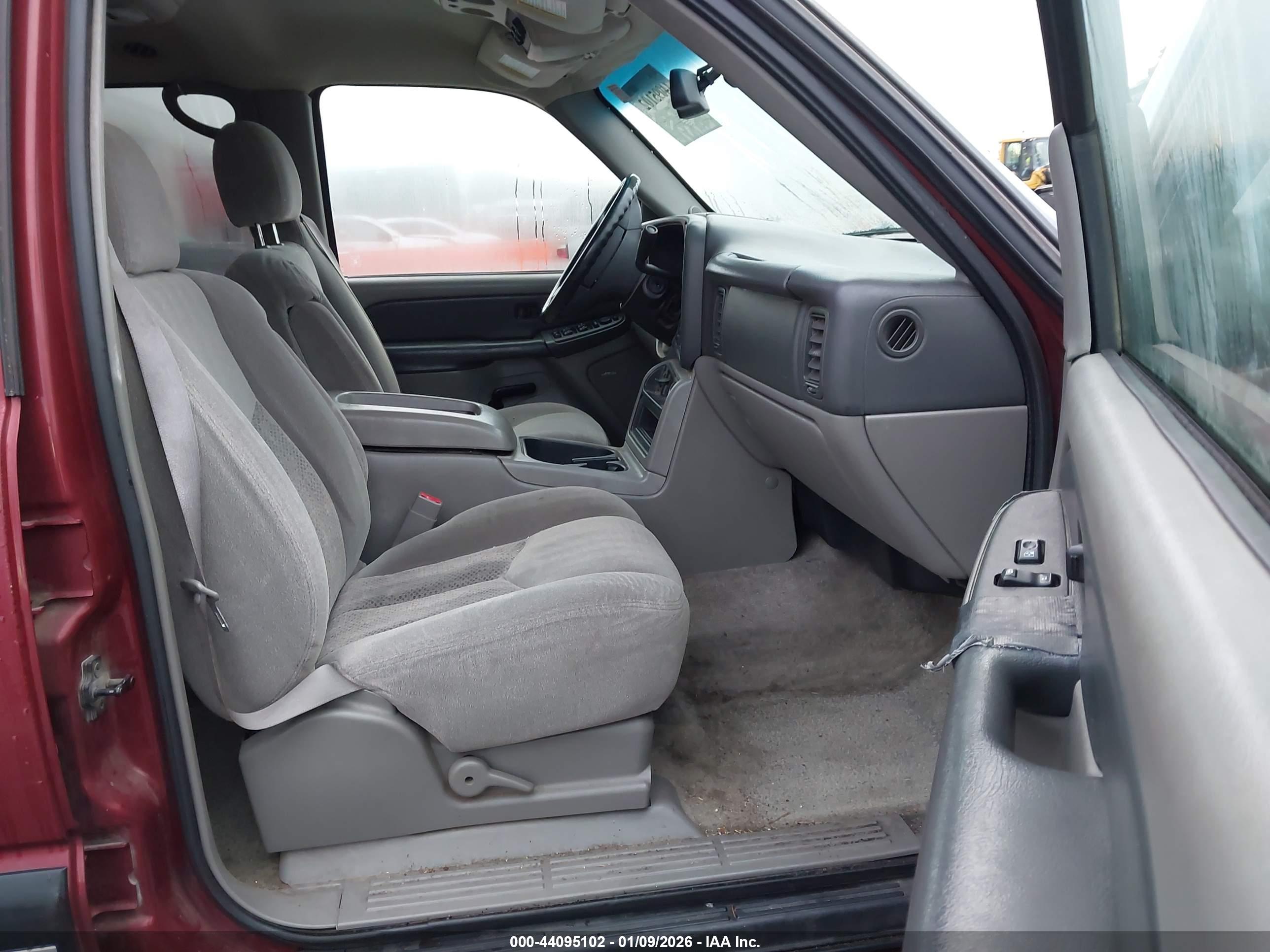 CHEVROLET TAHOE image 5