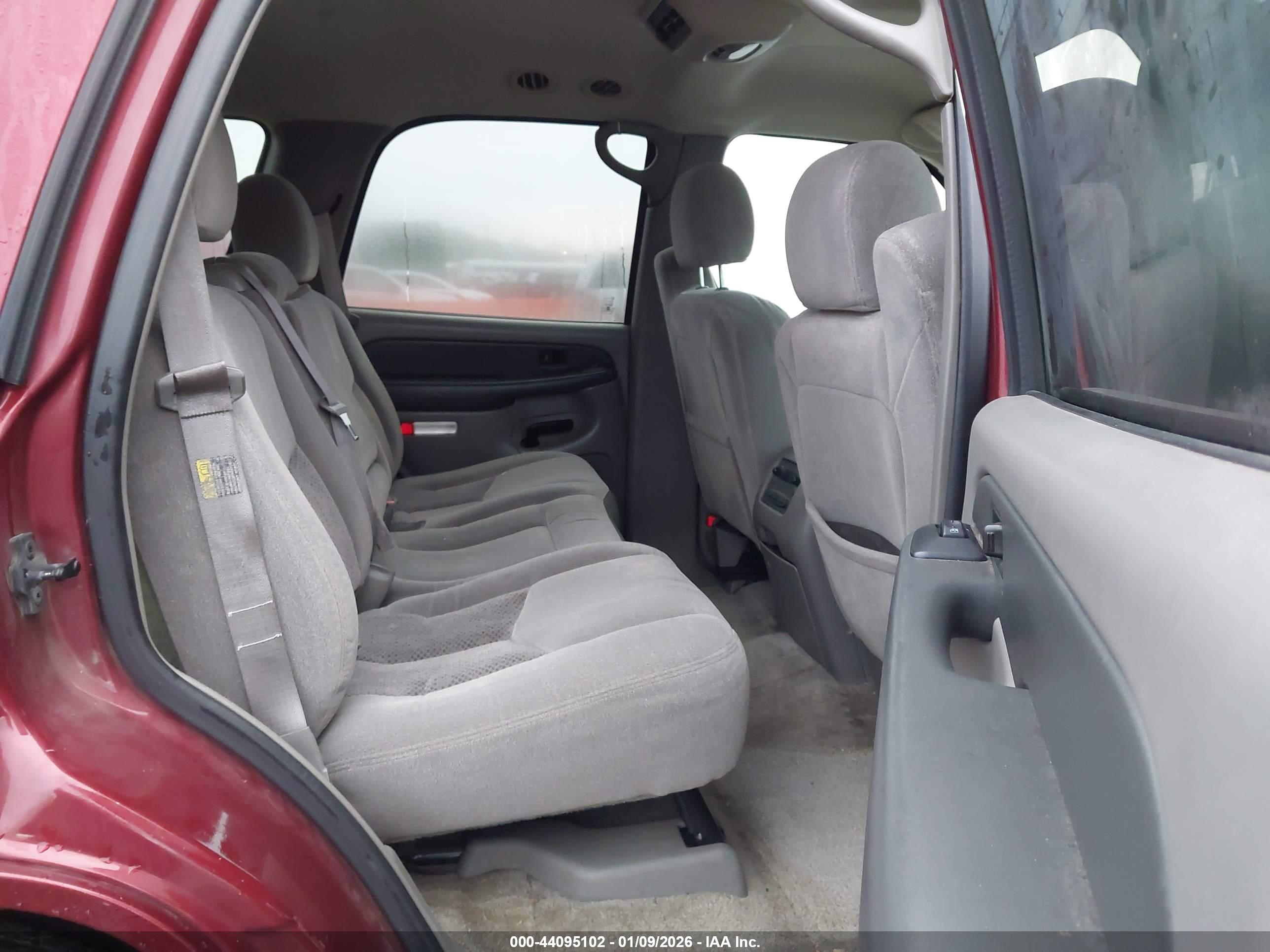 CHEVROLET TAHOE image 8