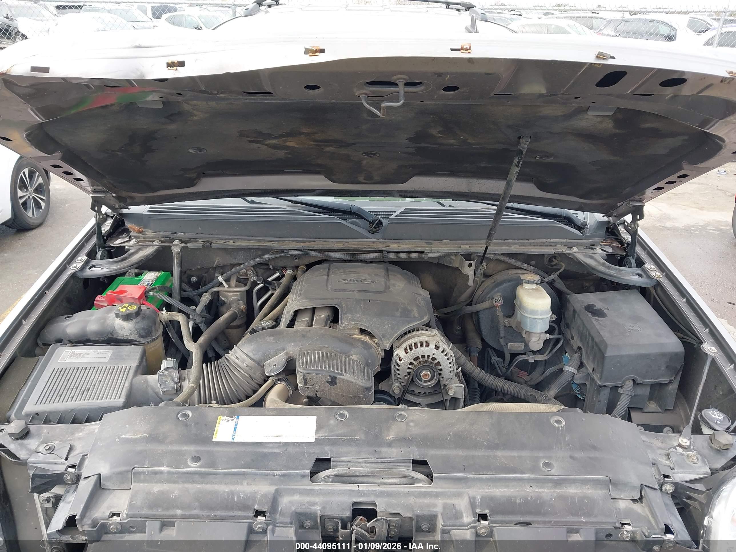GMC YUKON image 10