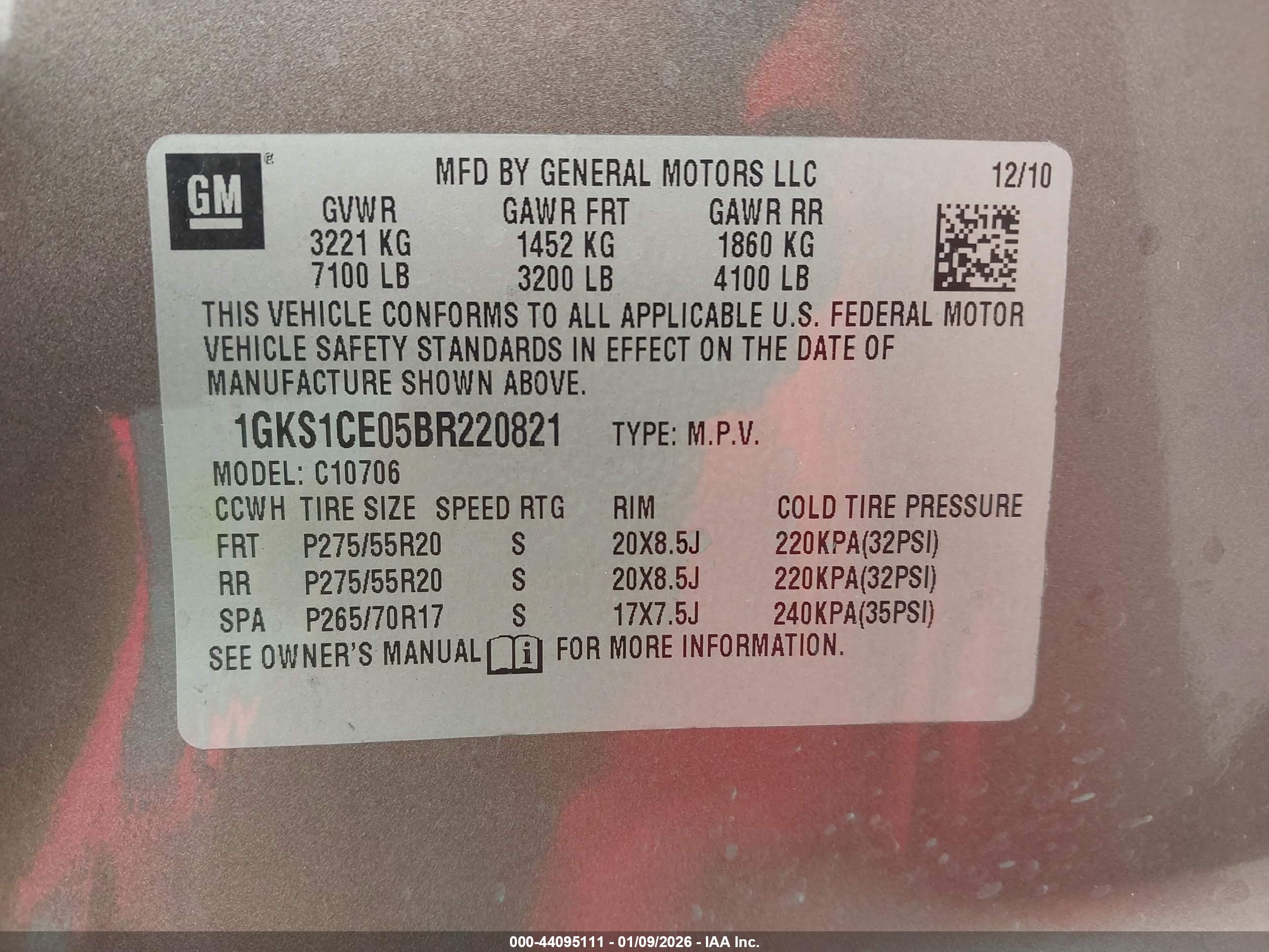 GMC YUKON image 9