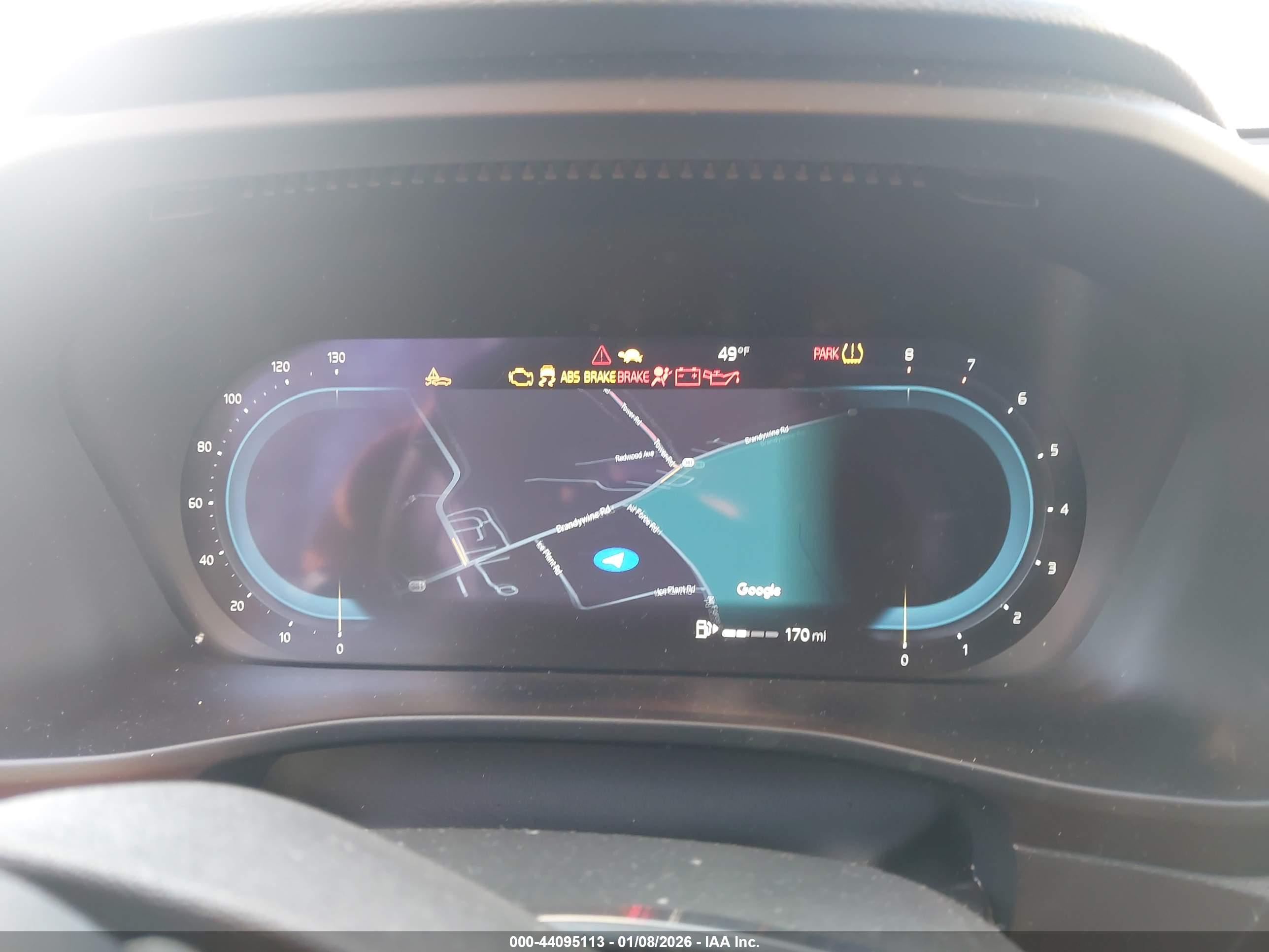 VOLVO XC40 image 7
