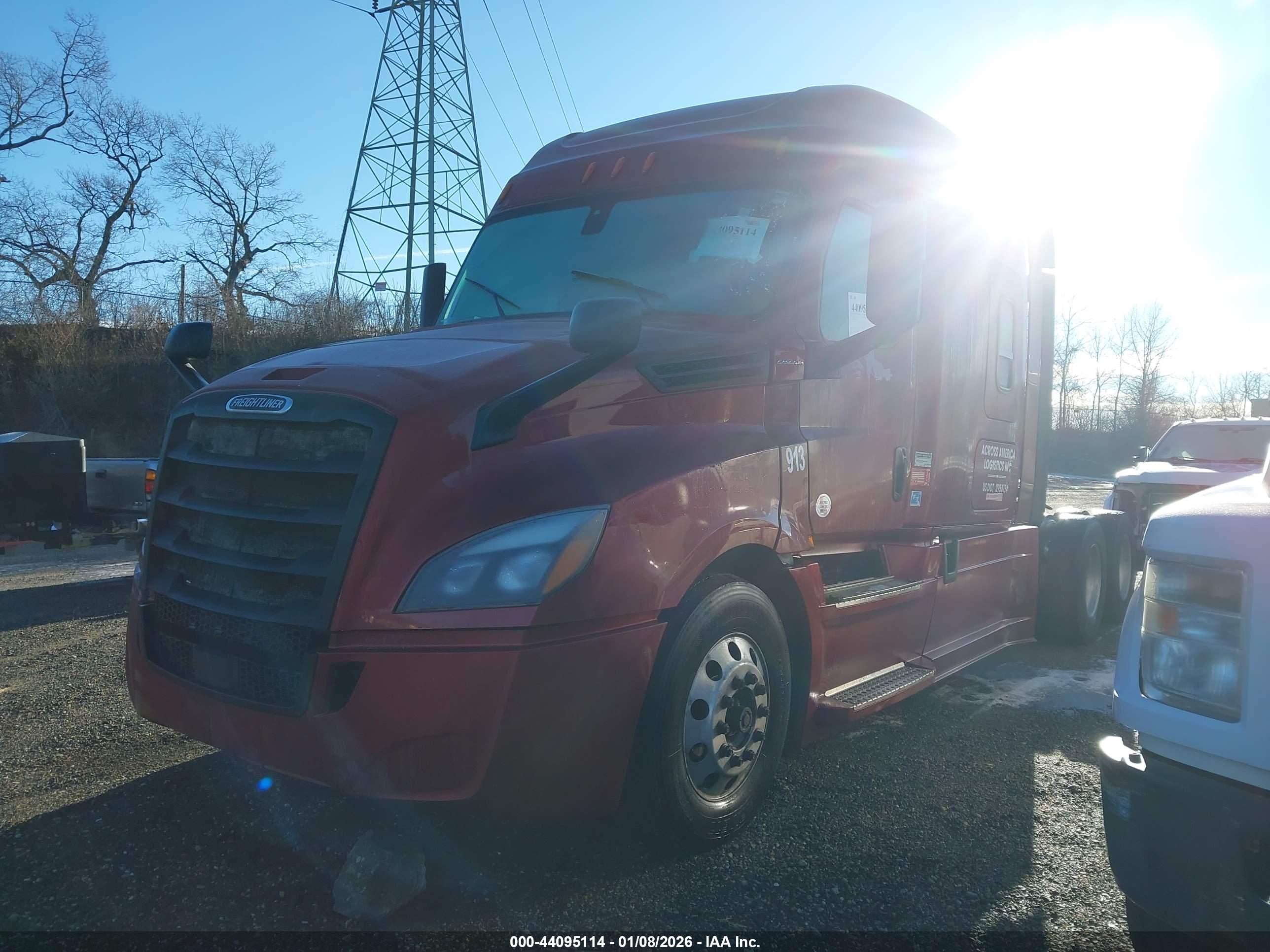 FREIGHTLINER NEW image 2