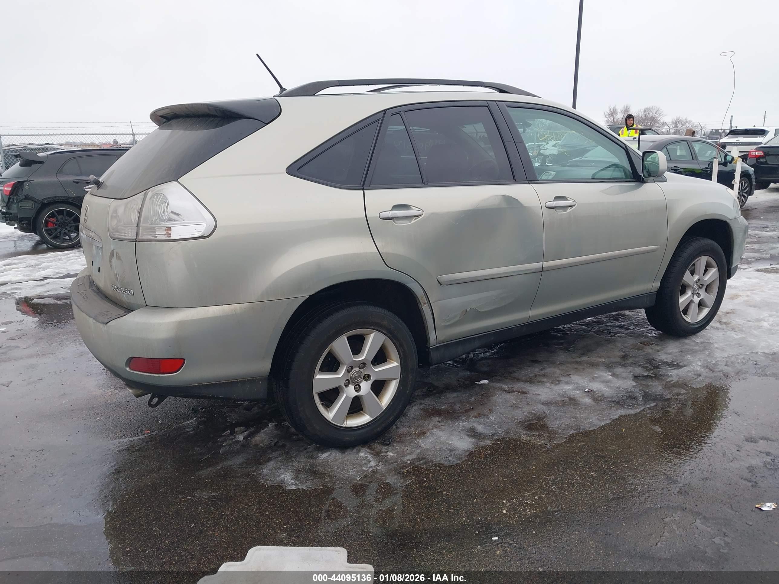 LEXUS RX image 4