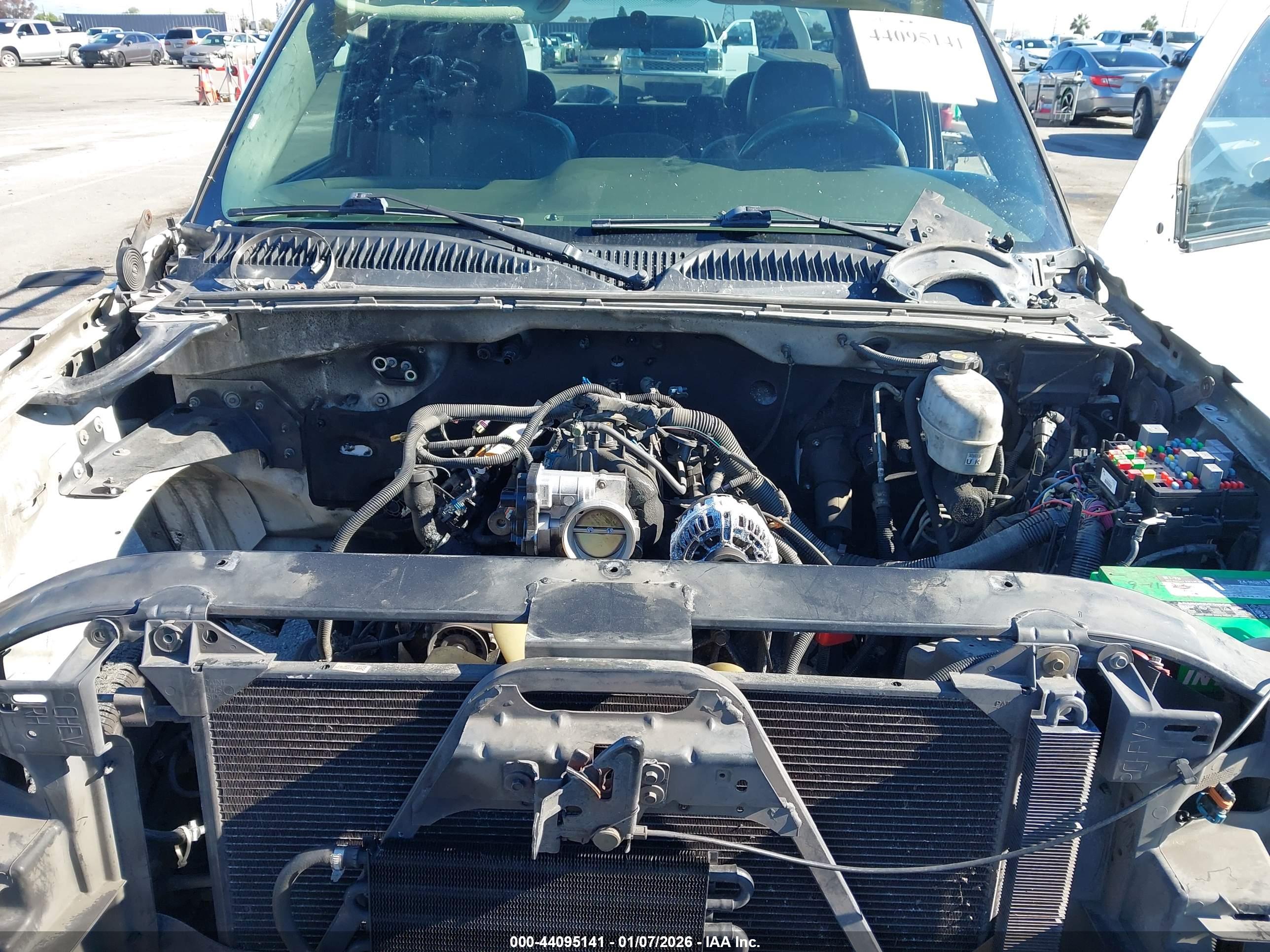 CHEVROLET SILVERADO image 10