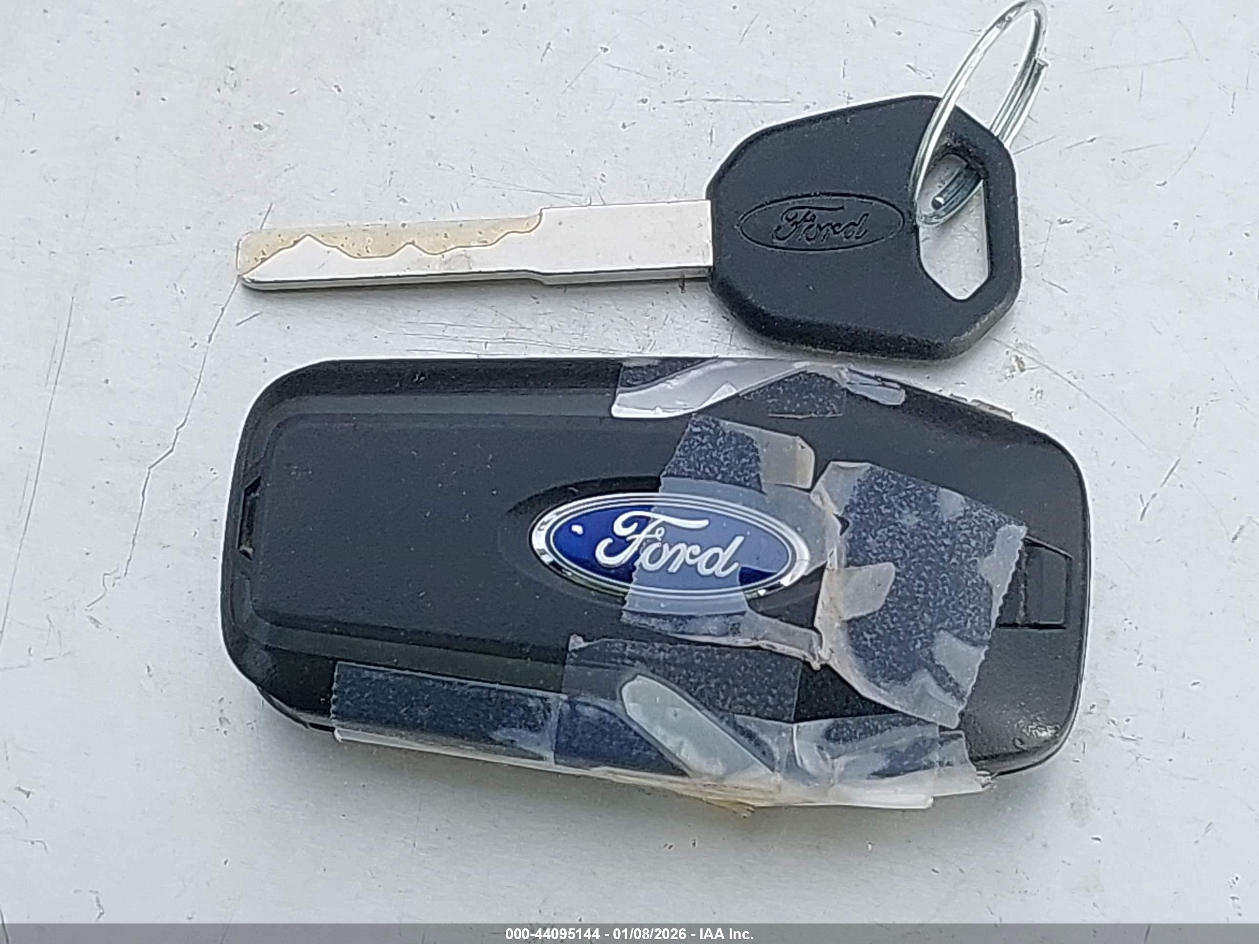 FORD EXPLORER image 11