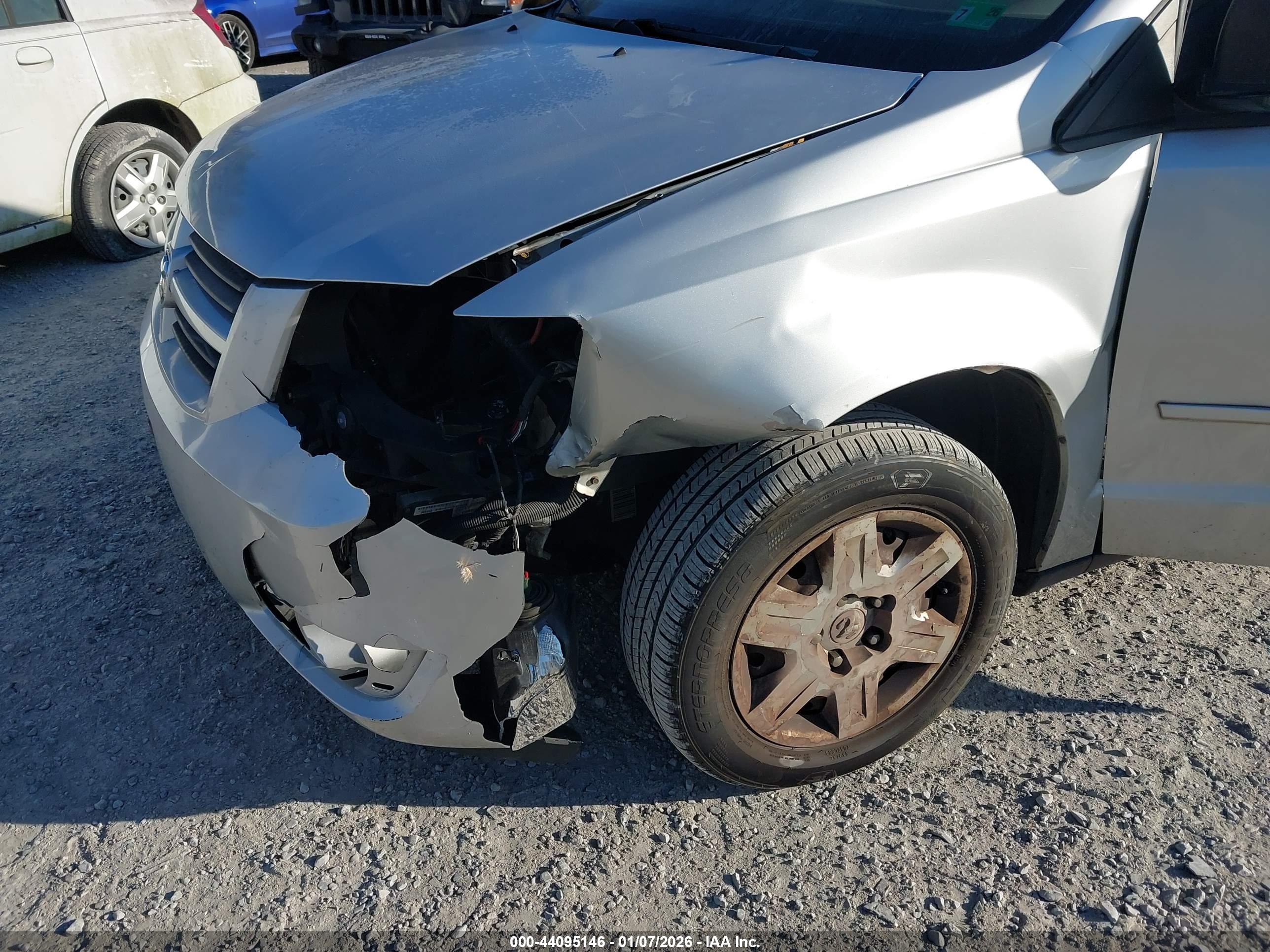 DODGE GRAND image 6