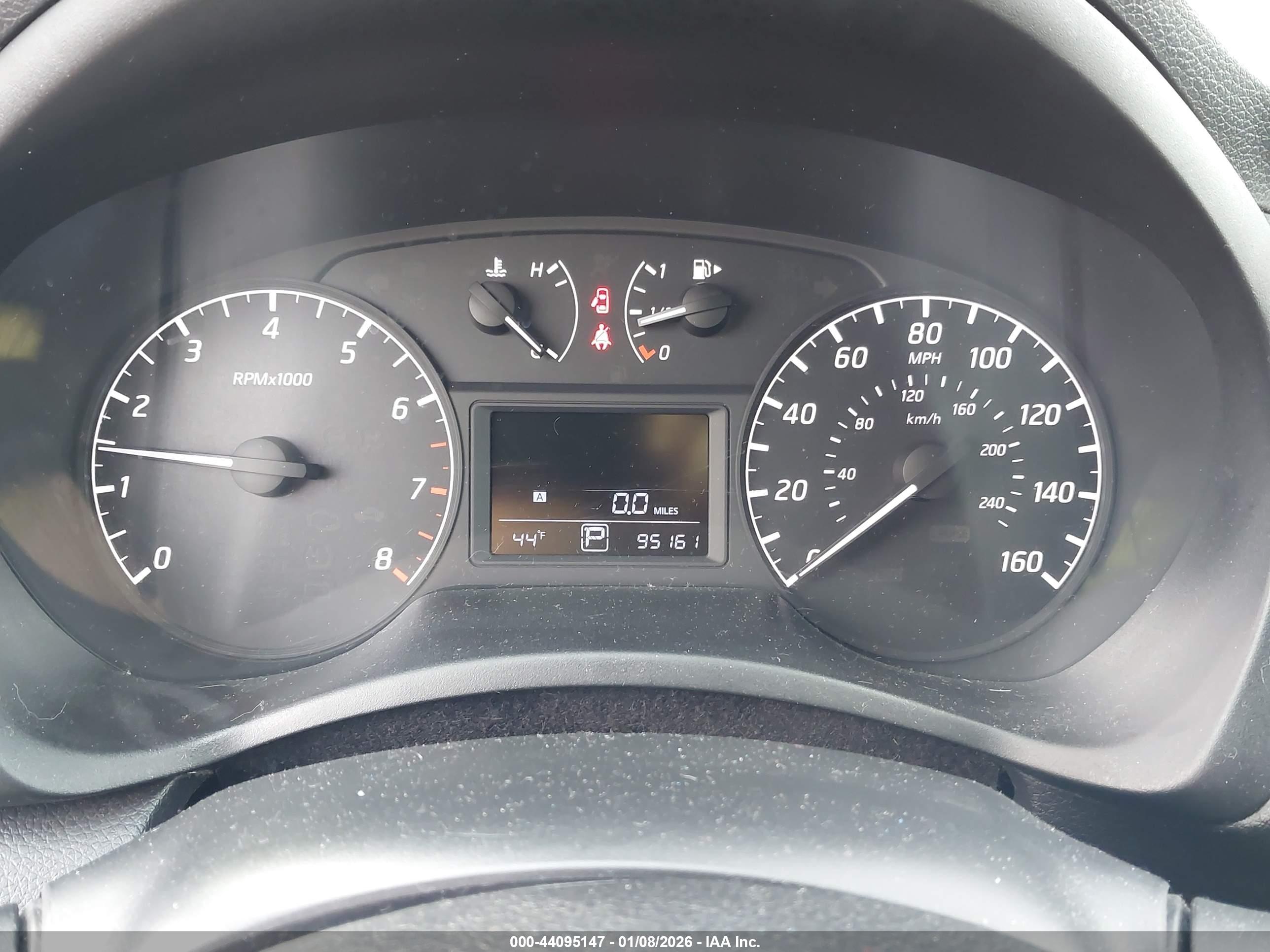 NISSAN SENTRA image 7