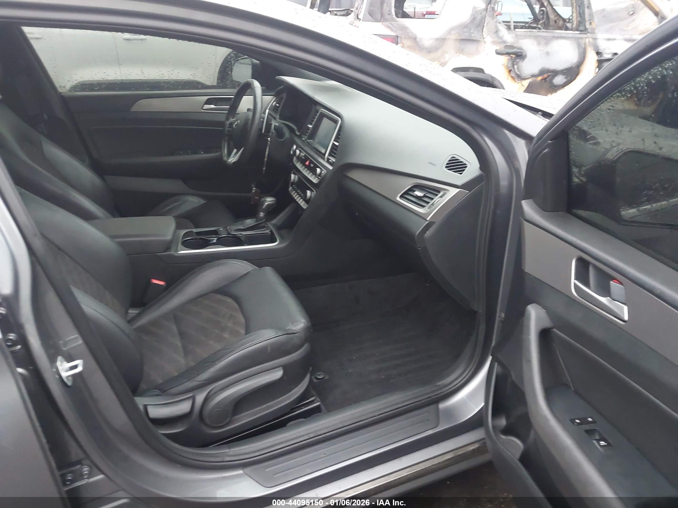 HYUNDAI SONATA image 5