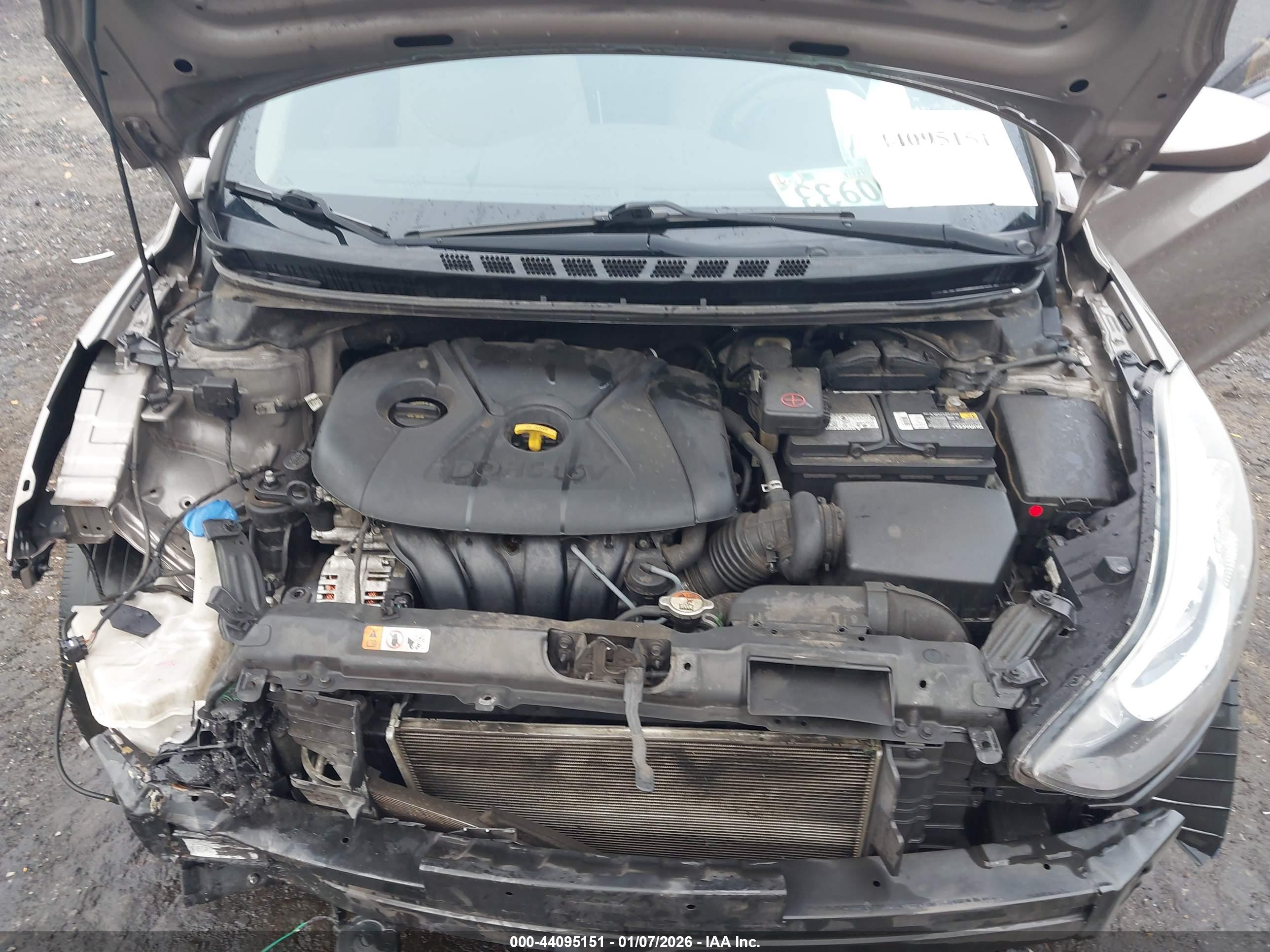 HYUNDAI ELANTRA image 10