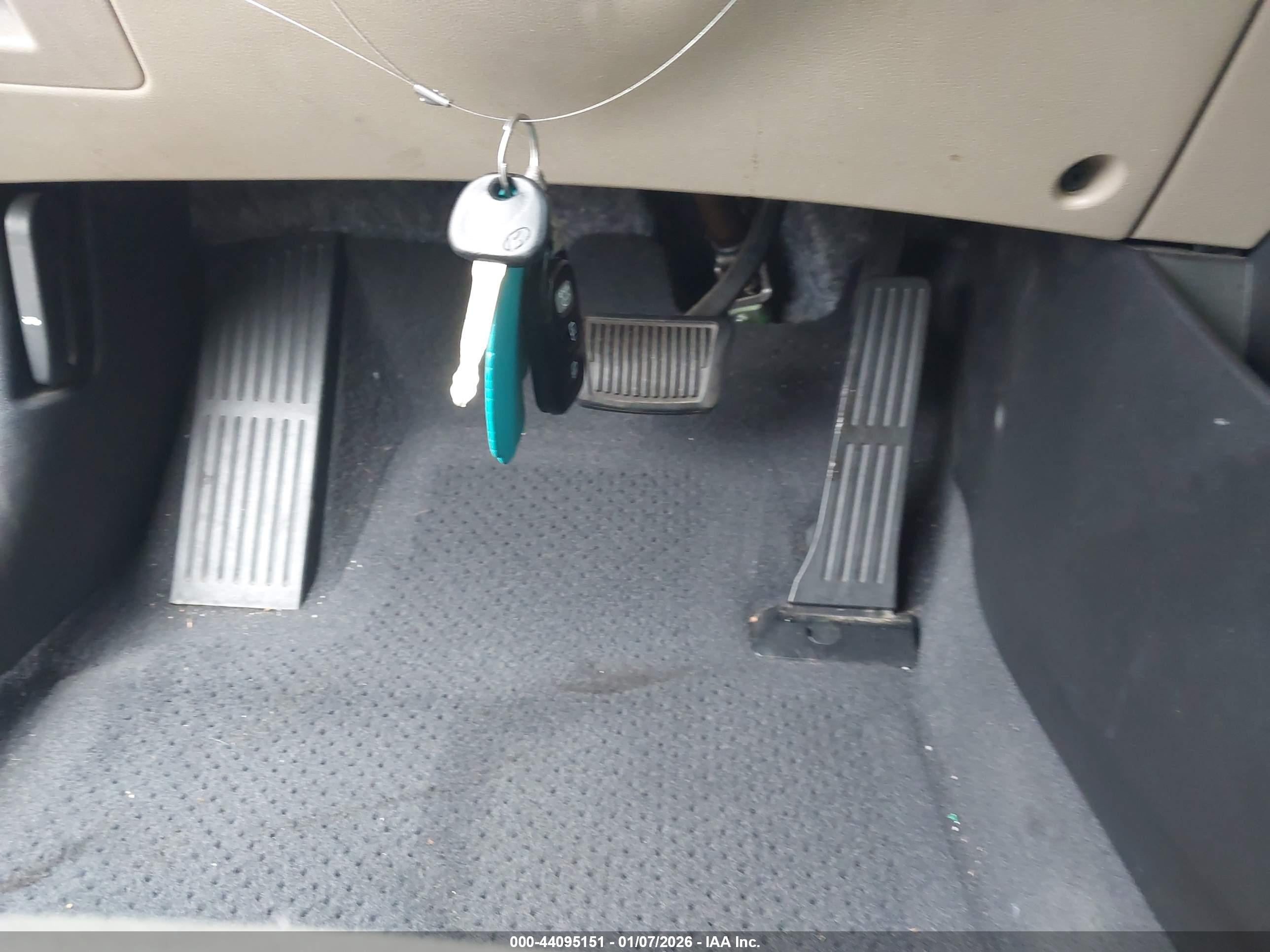 HYUNDAI ELANTRA image 11