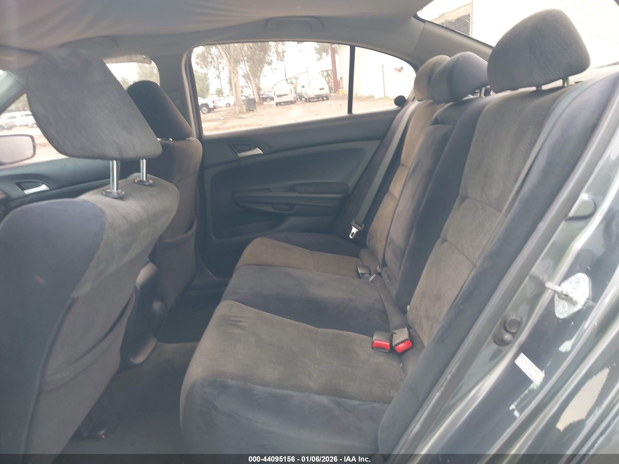 HONDA ACCORD image 8