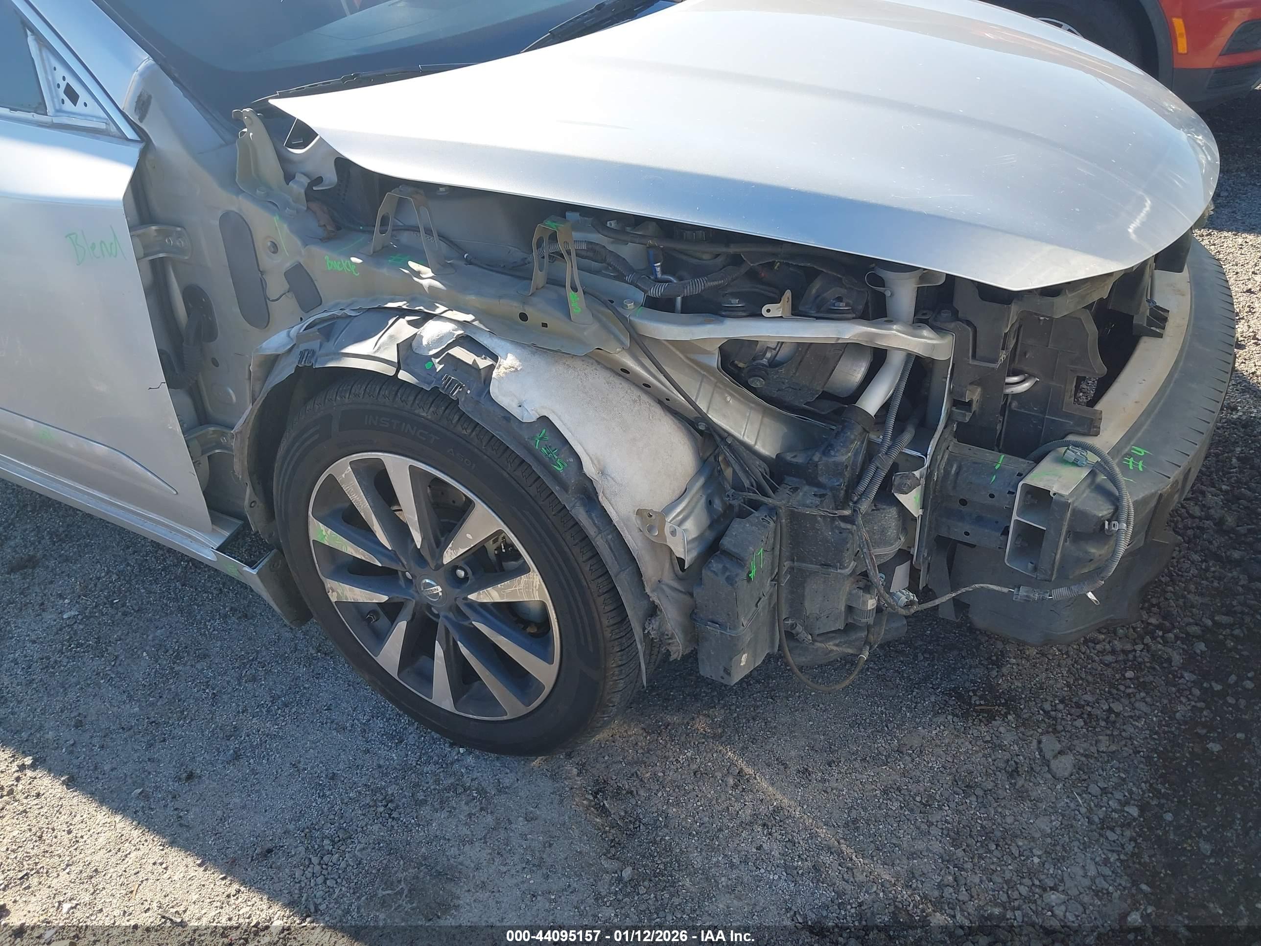 NISSAN ALTIMA image 6