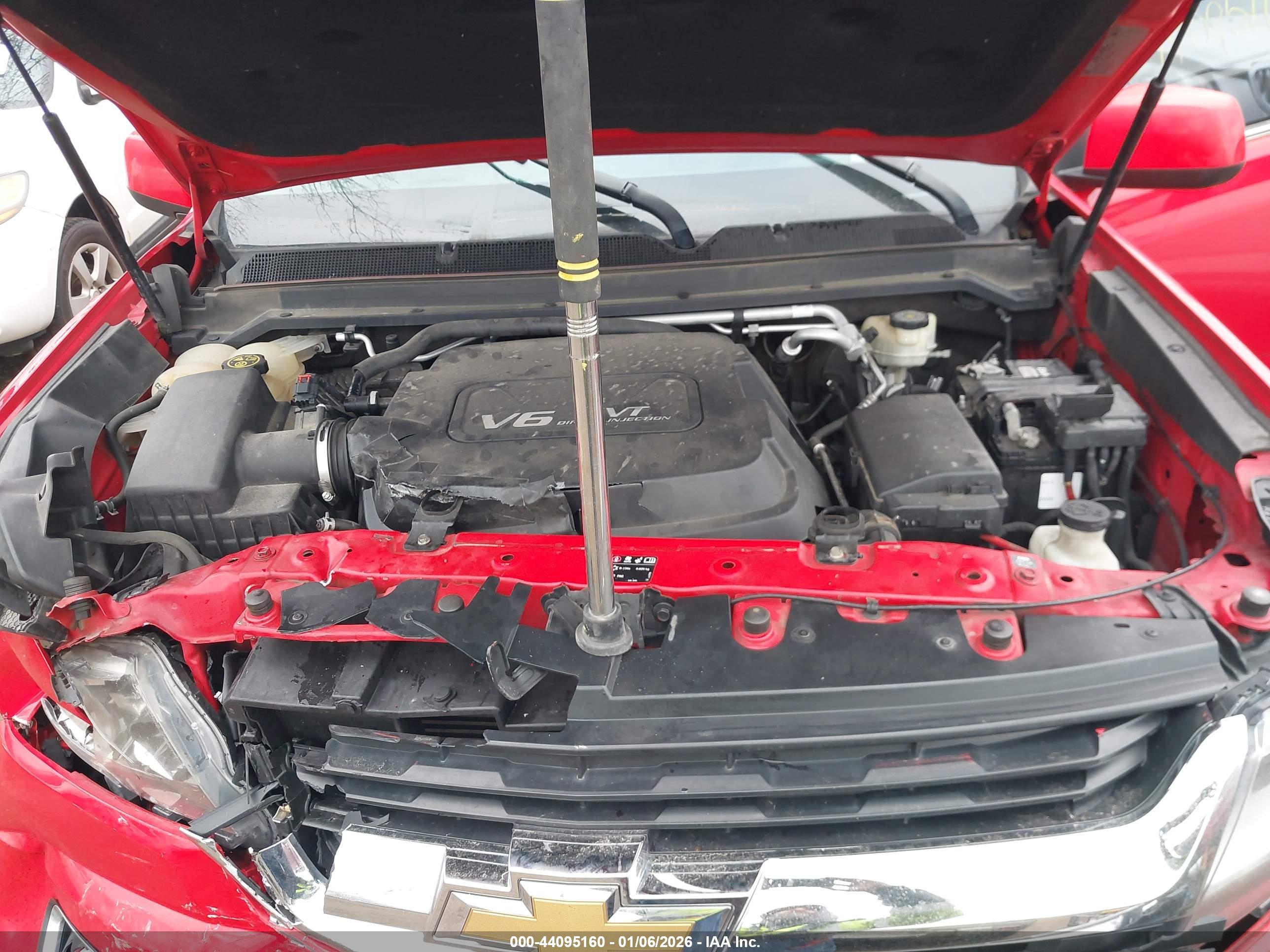 CHEVROLET COLORADO image 10