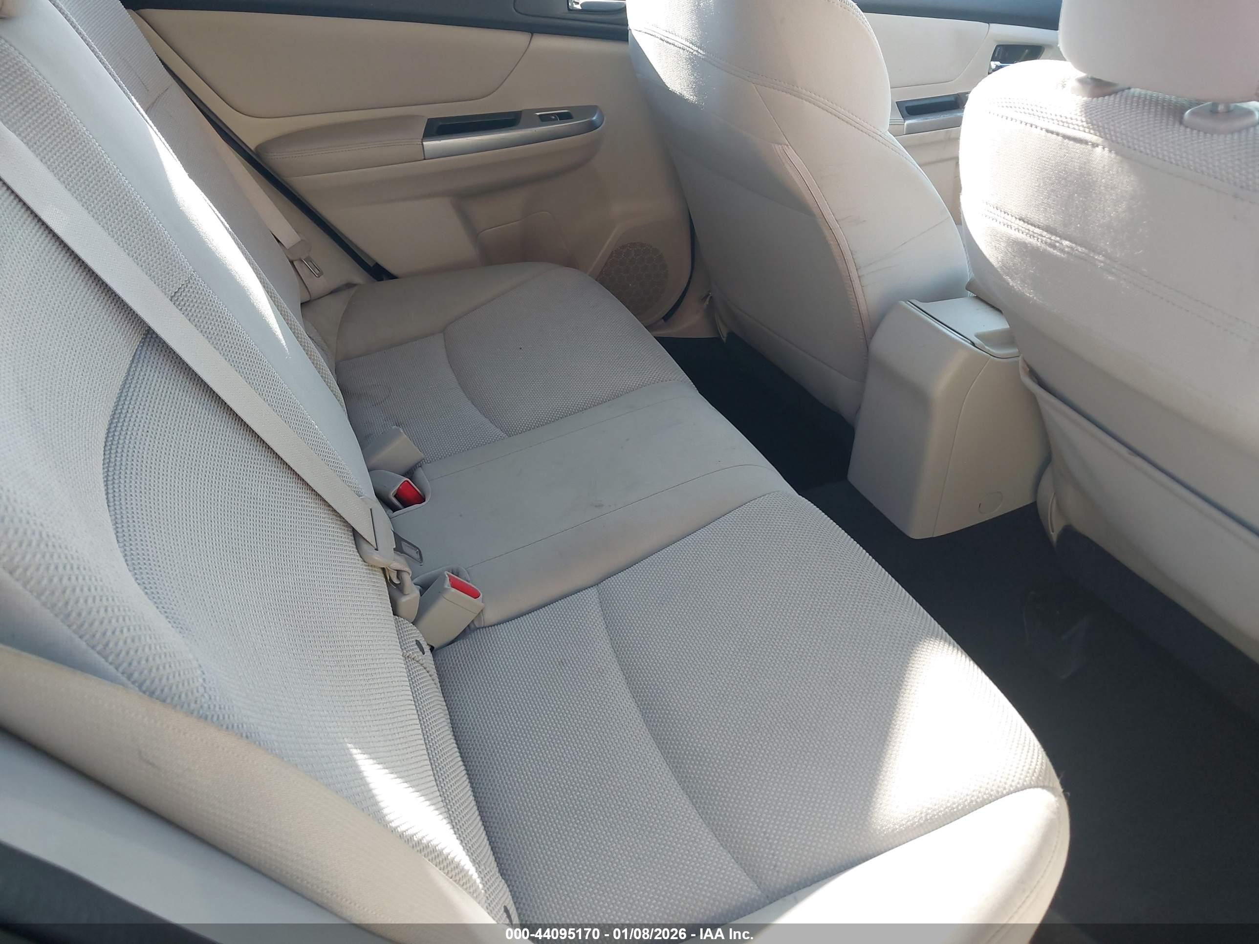 SUBARU XV image 8