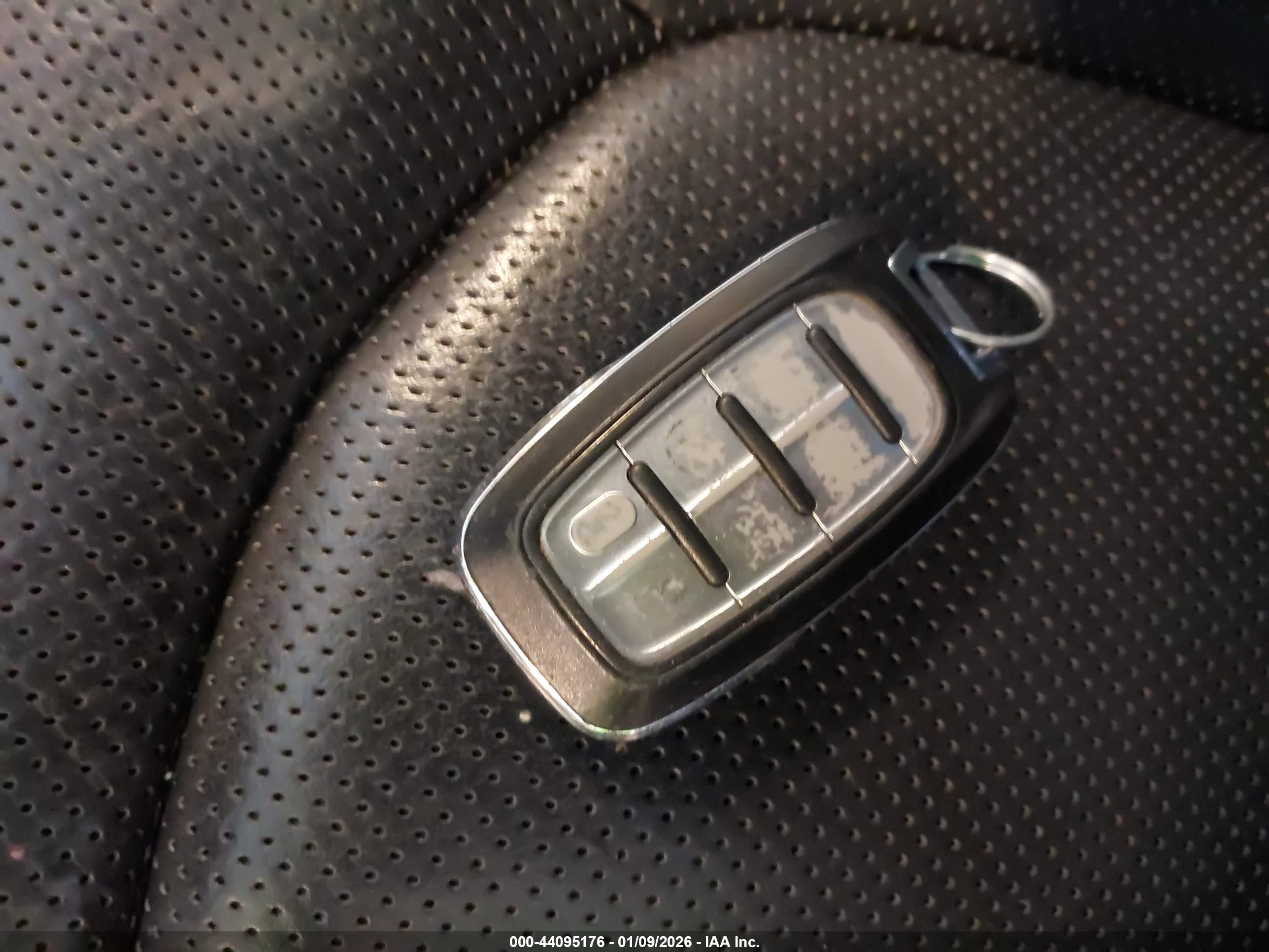 CHRYSLER PACIFICA image 11