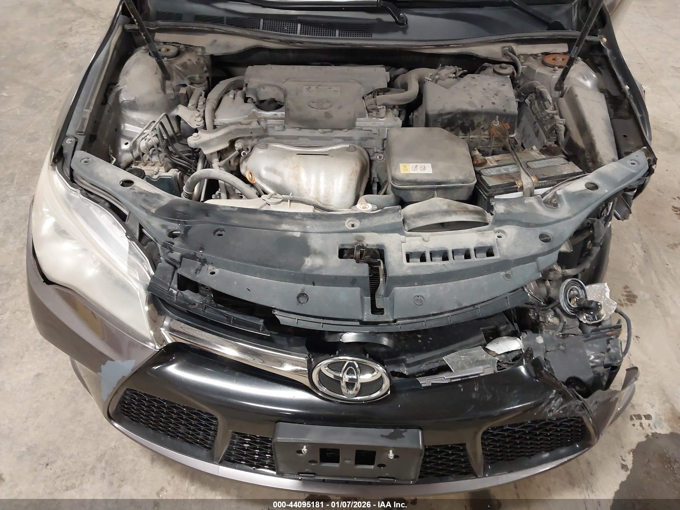 TOYOTA CAMRY image 10