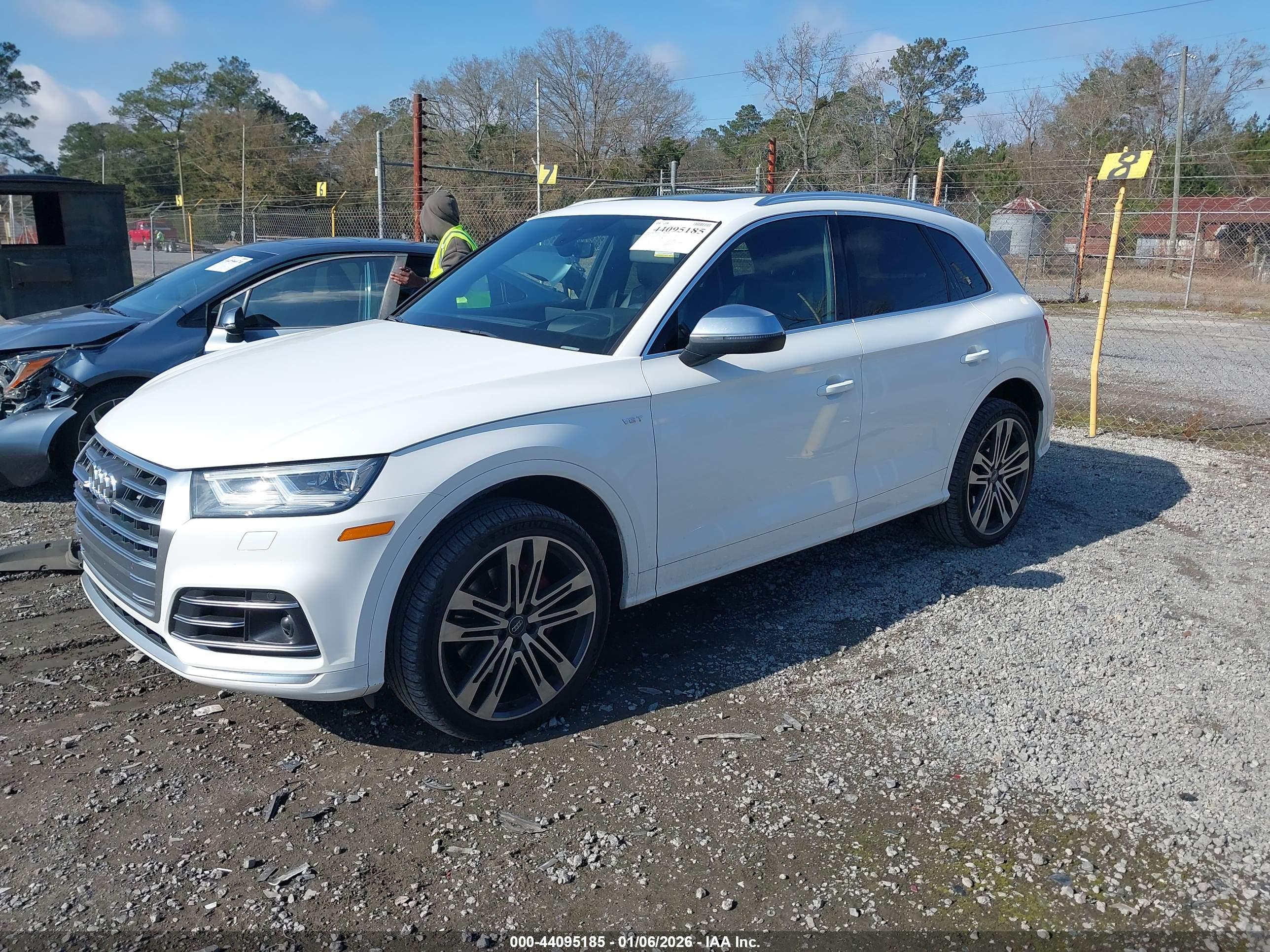 AUDI SQ5 image 2