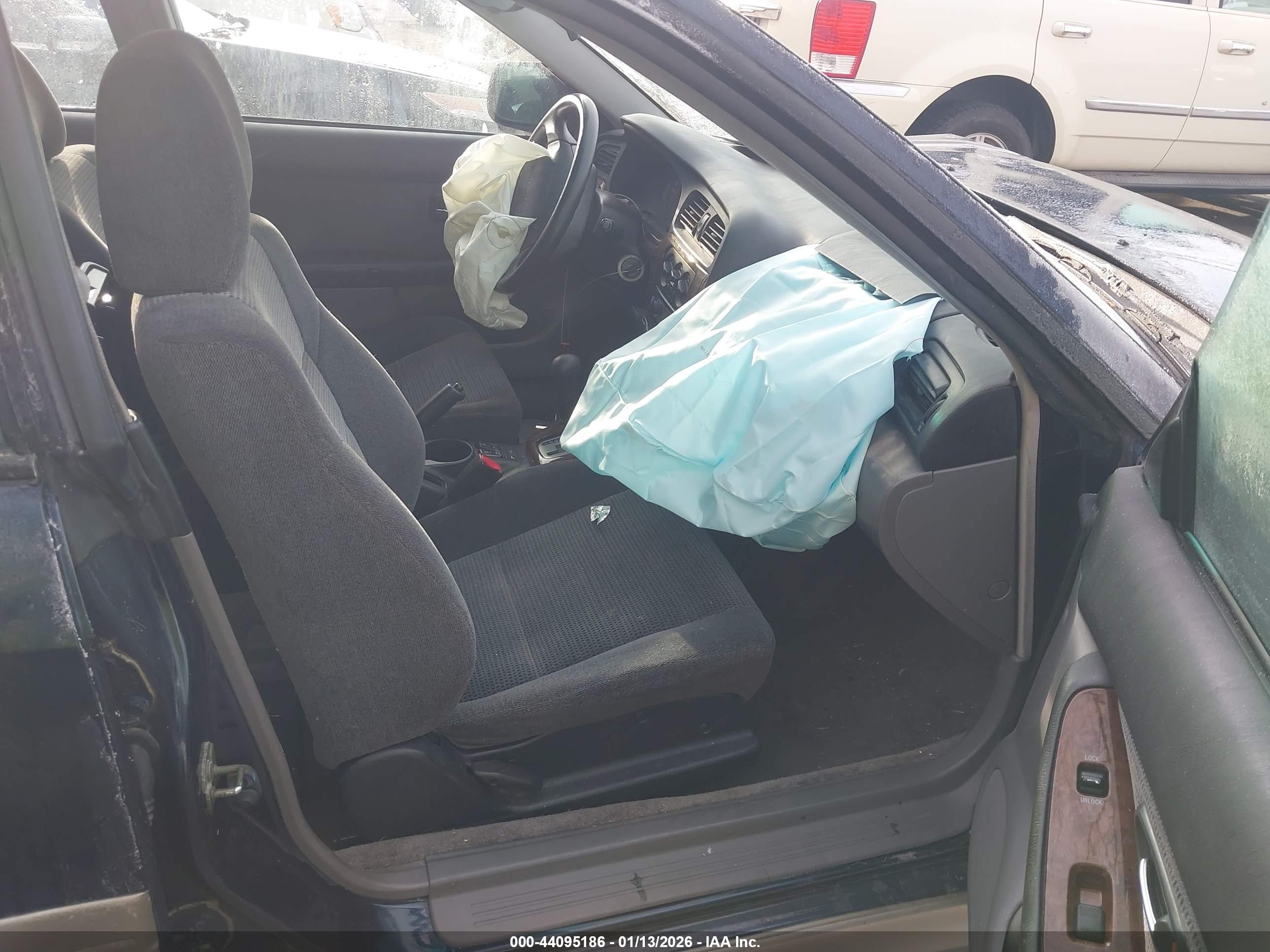 SUBARU OUTBACK image 5