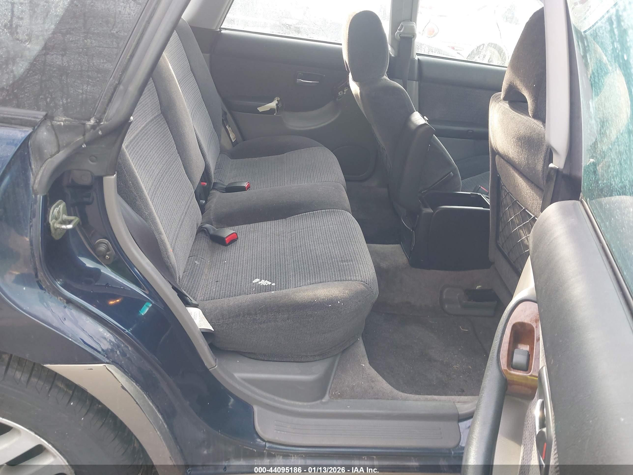 SUBARU OUTBACK image 8