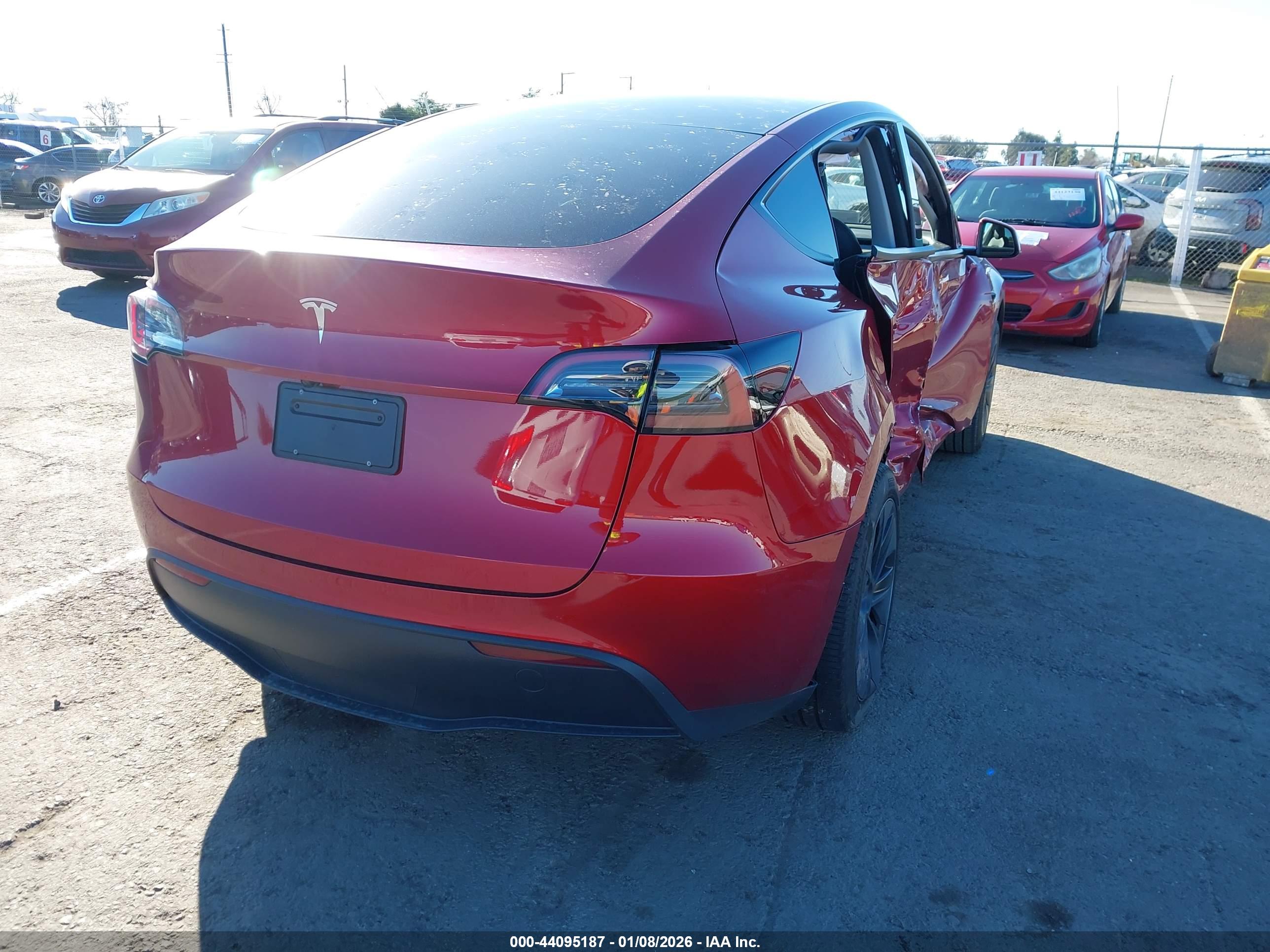 TESLA MODEL image 4