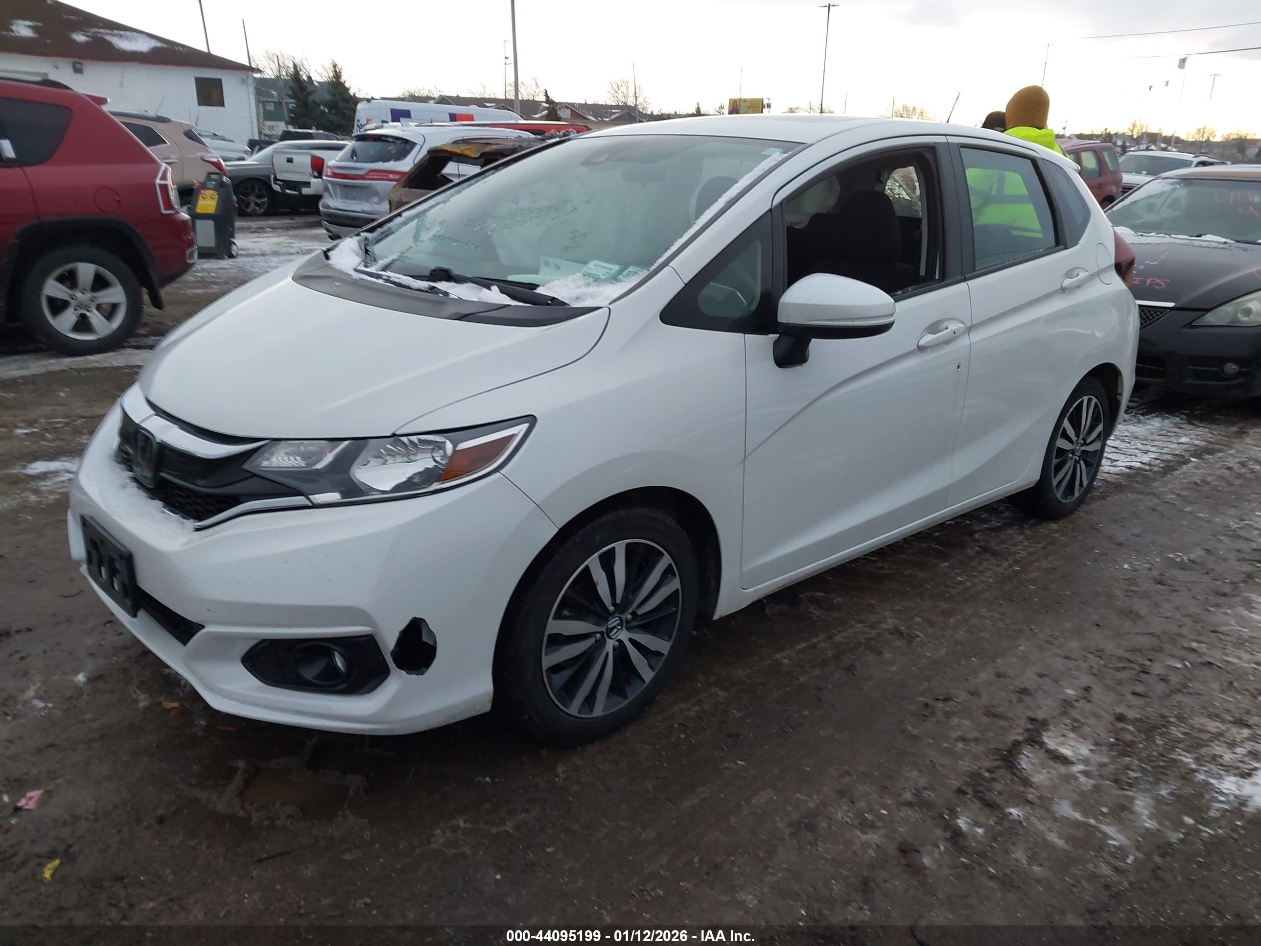 HONDA FIT image 2