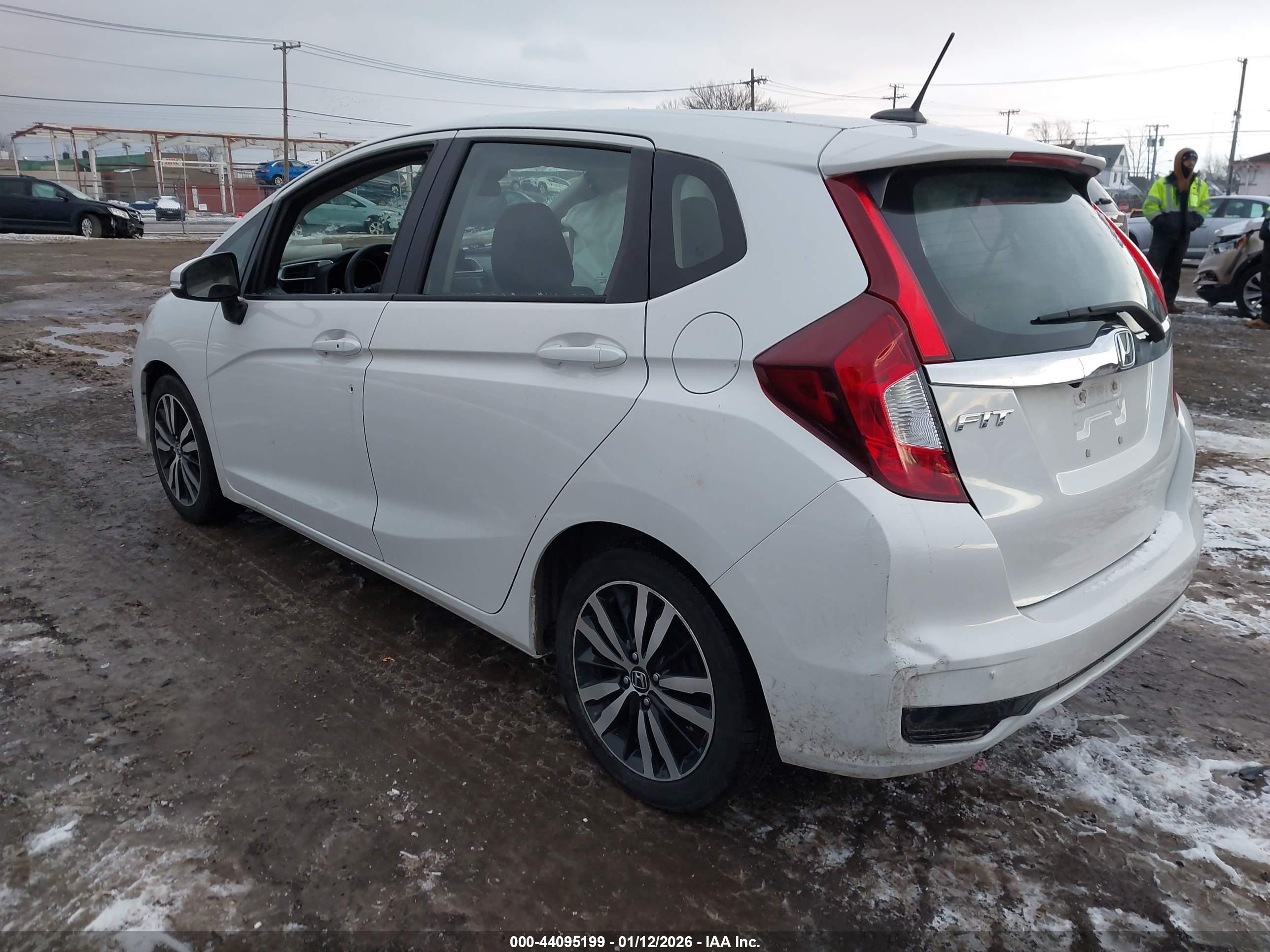 HONDA FIT image 3