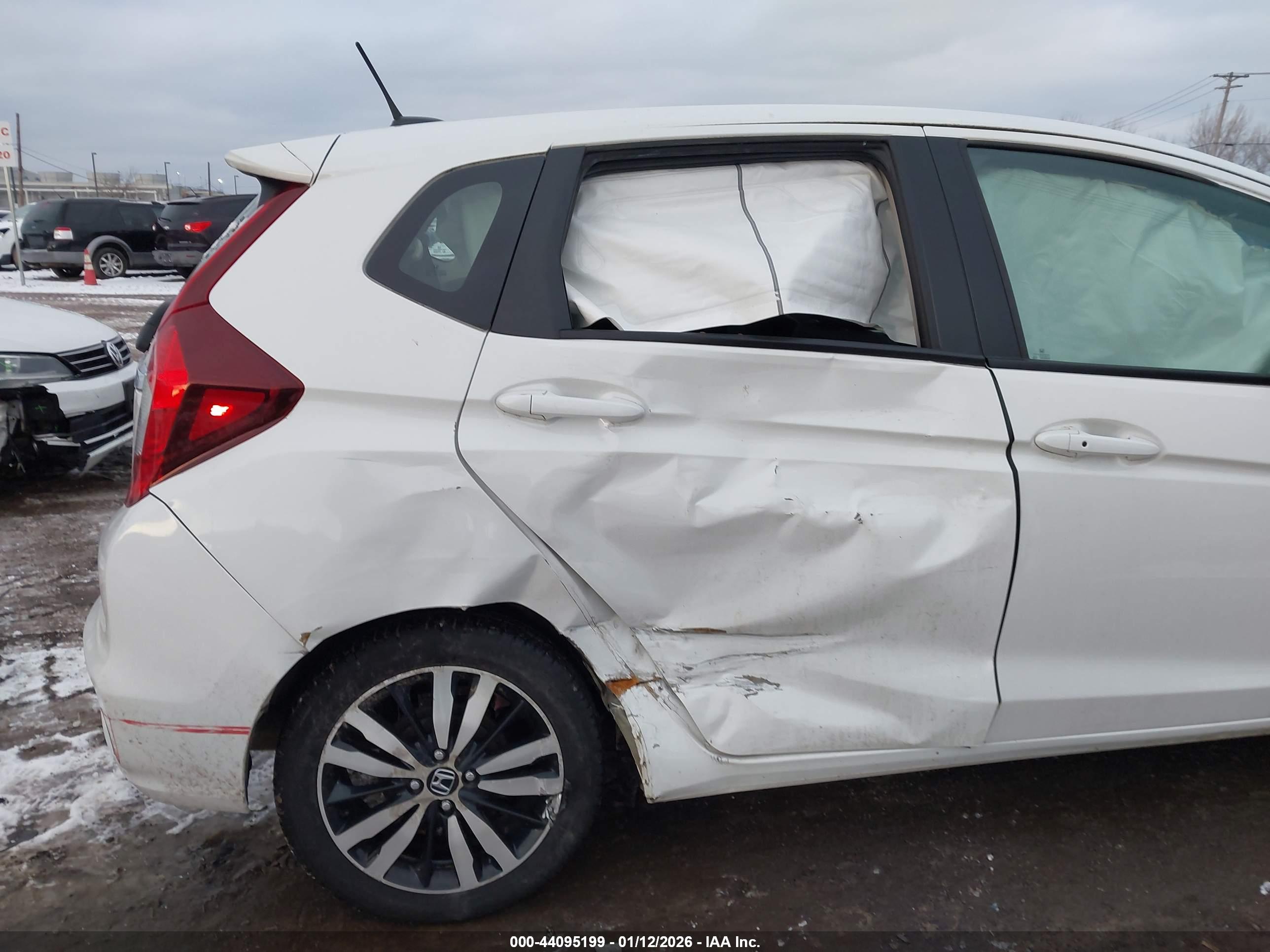HONDA FIT image 6