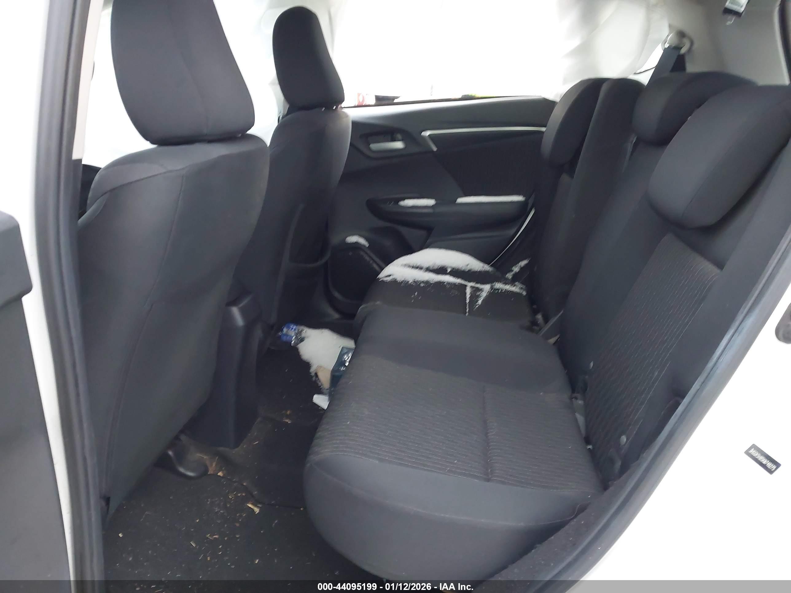 HONDA FIT image 8