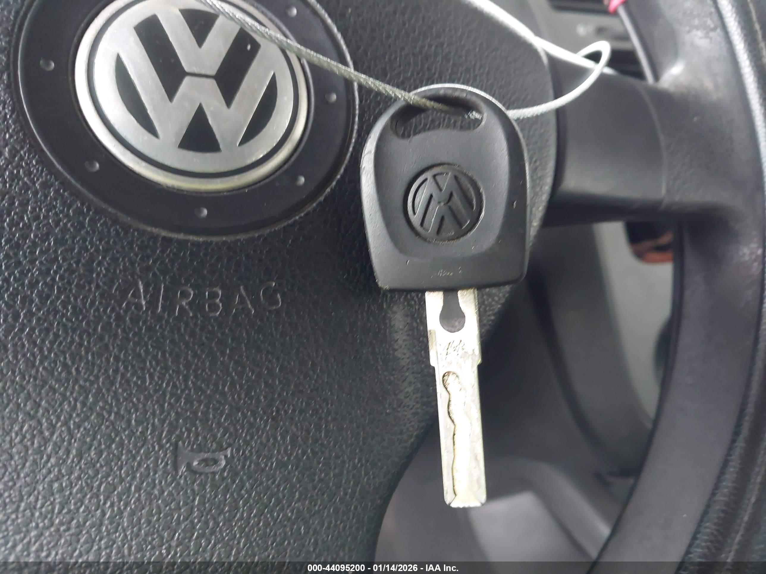 VOLKSWAGEN JETTA image 11