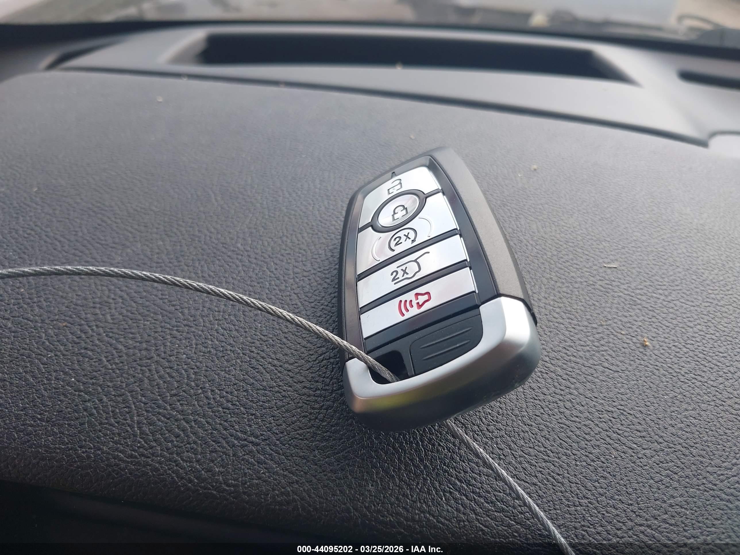 LINCOLN AVIATOR image 11