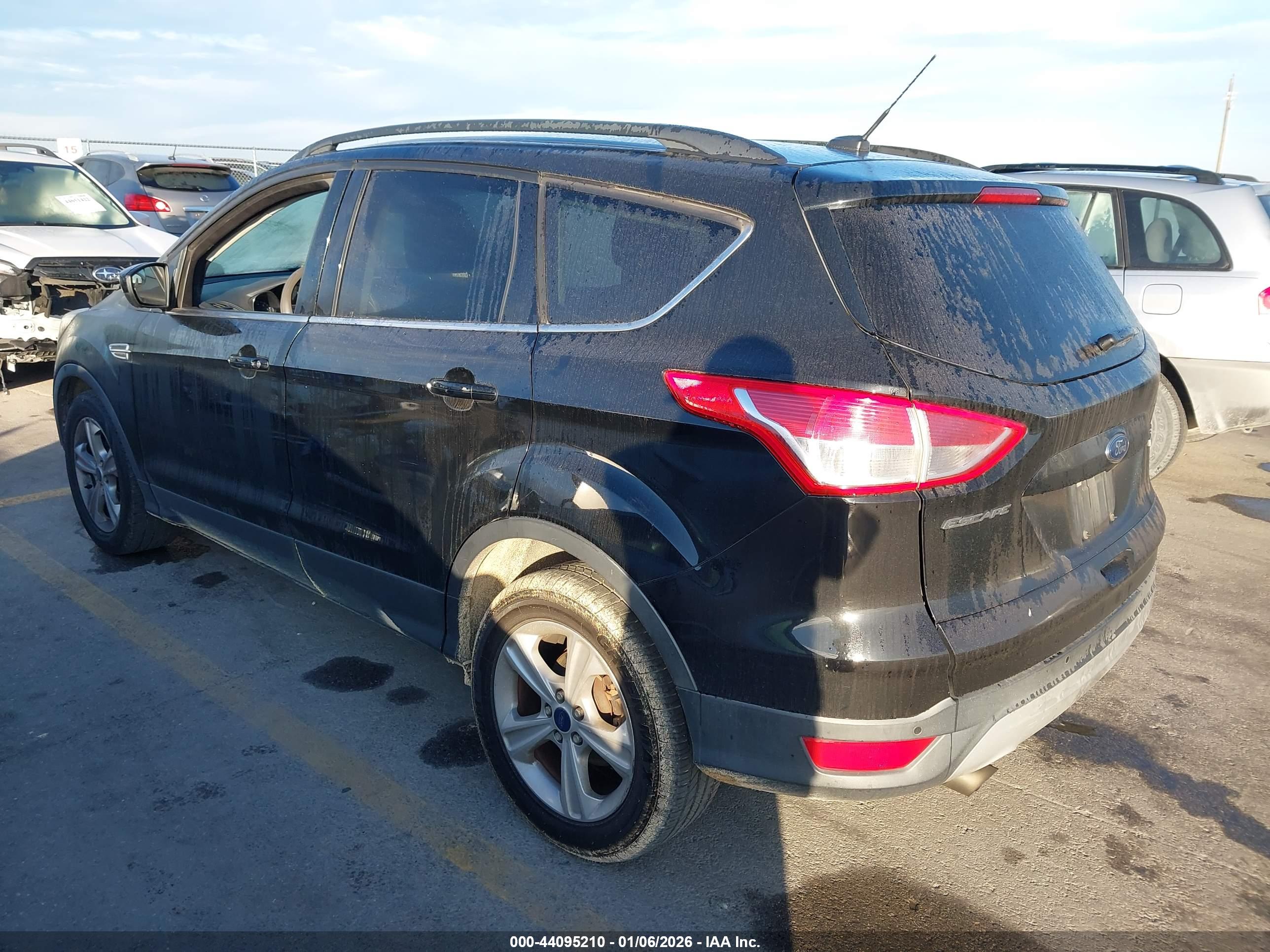FORD ESCAPE image 3