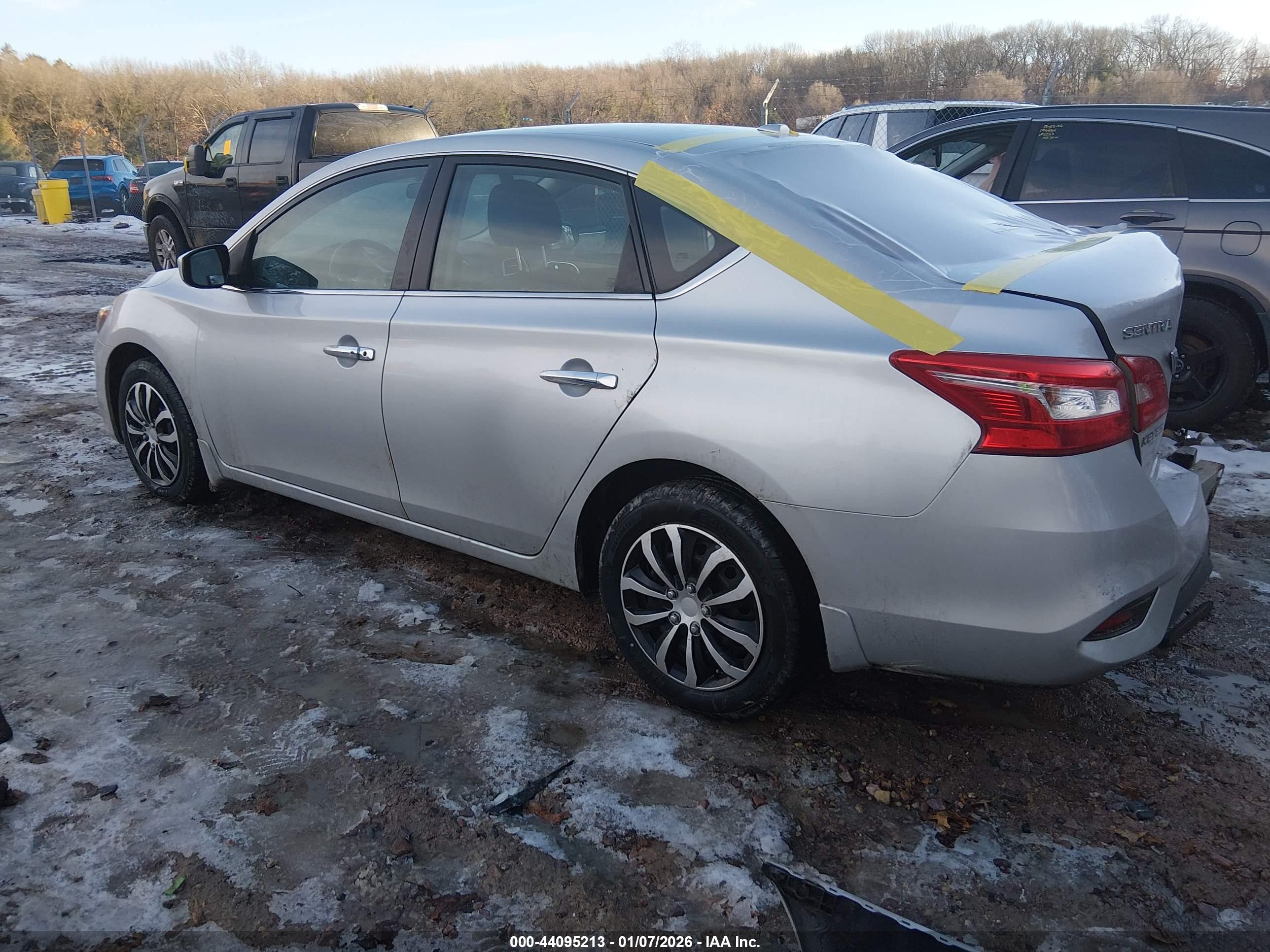 NISSAN SENTRA image 3