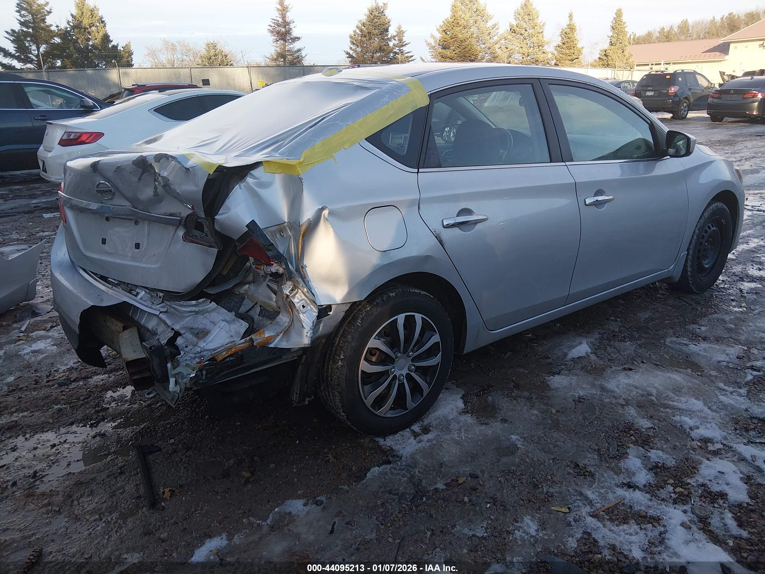 NISSAN SENTRA image 4