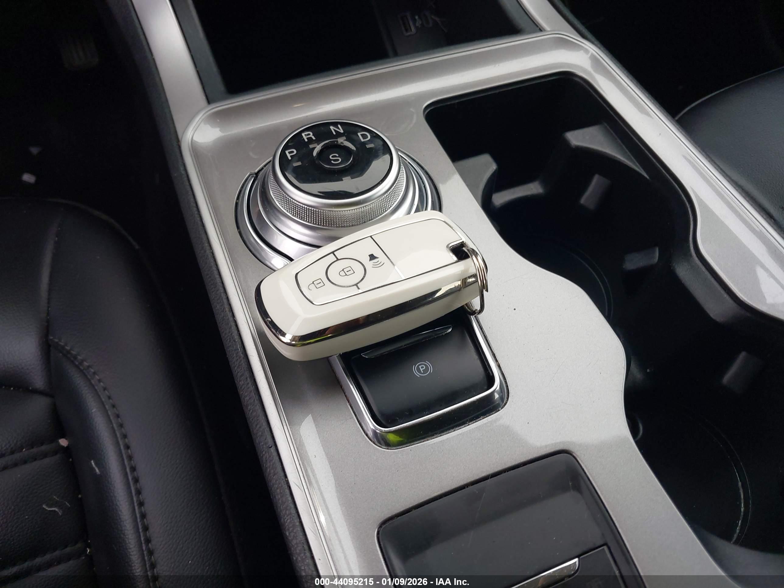 FORD EDGE image 11