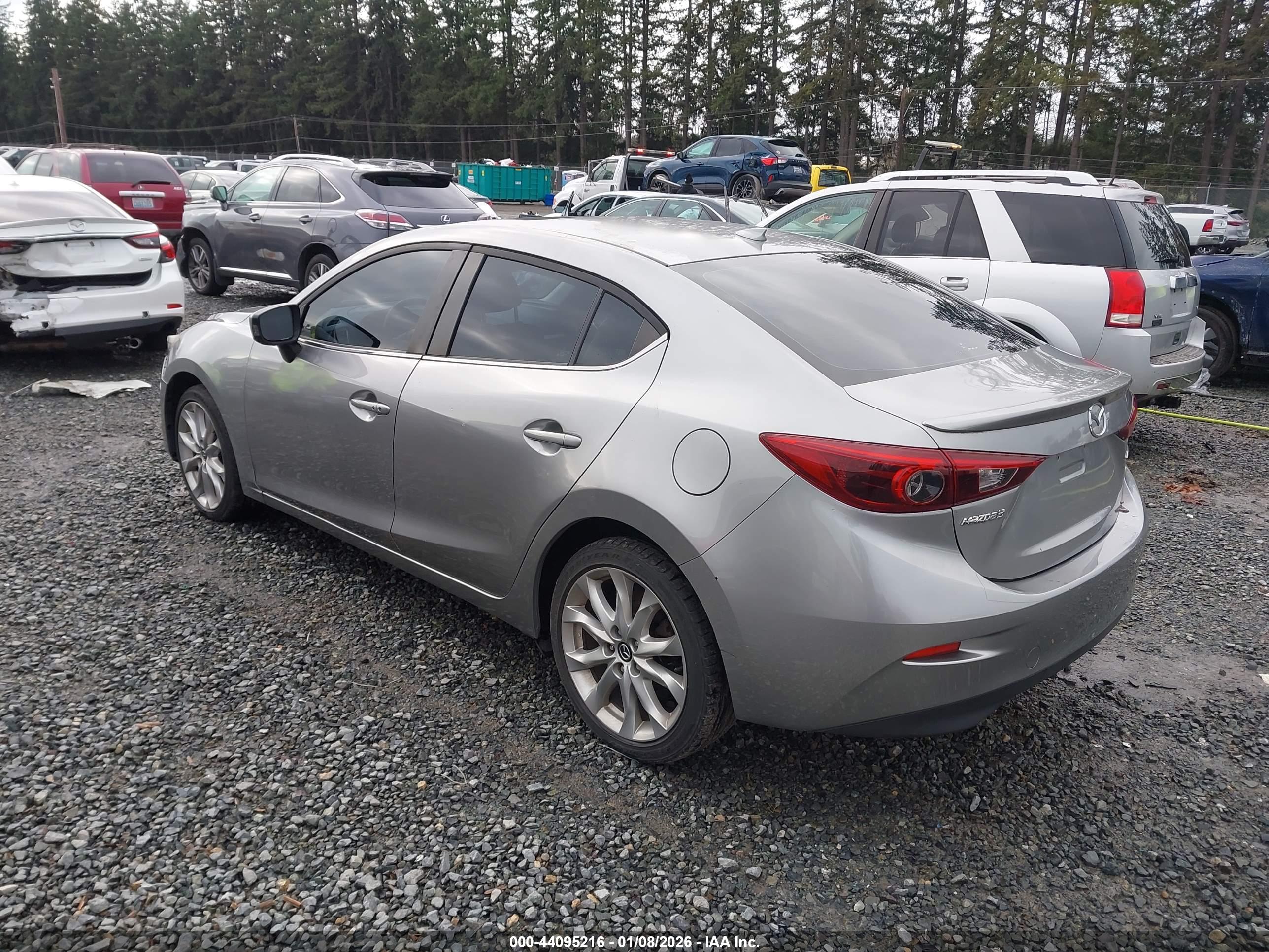 MAZDA MAZDA3 image 3