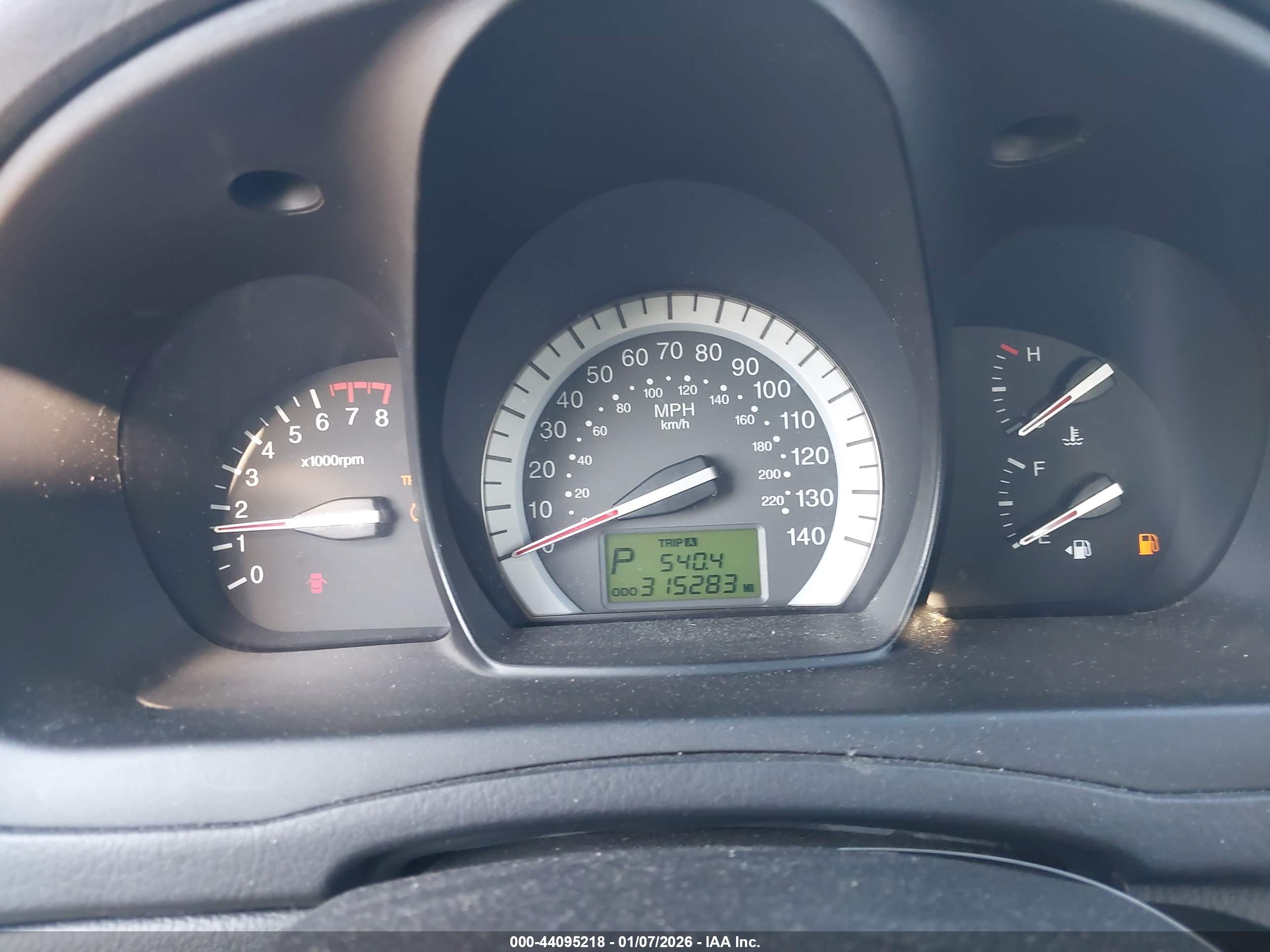 KIA SPECTRA image 7