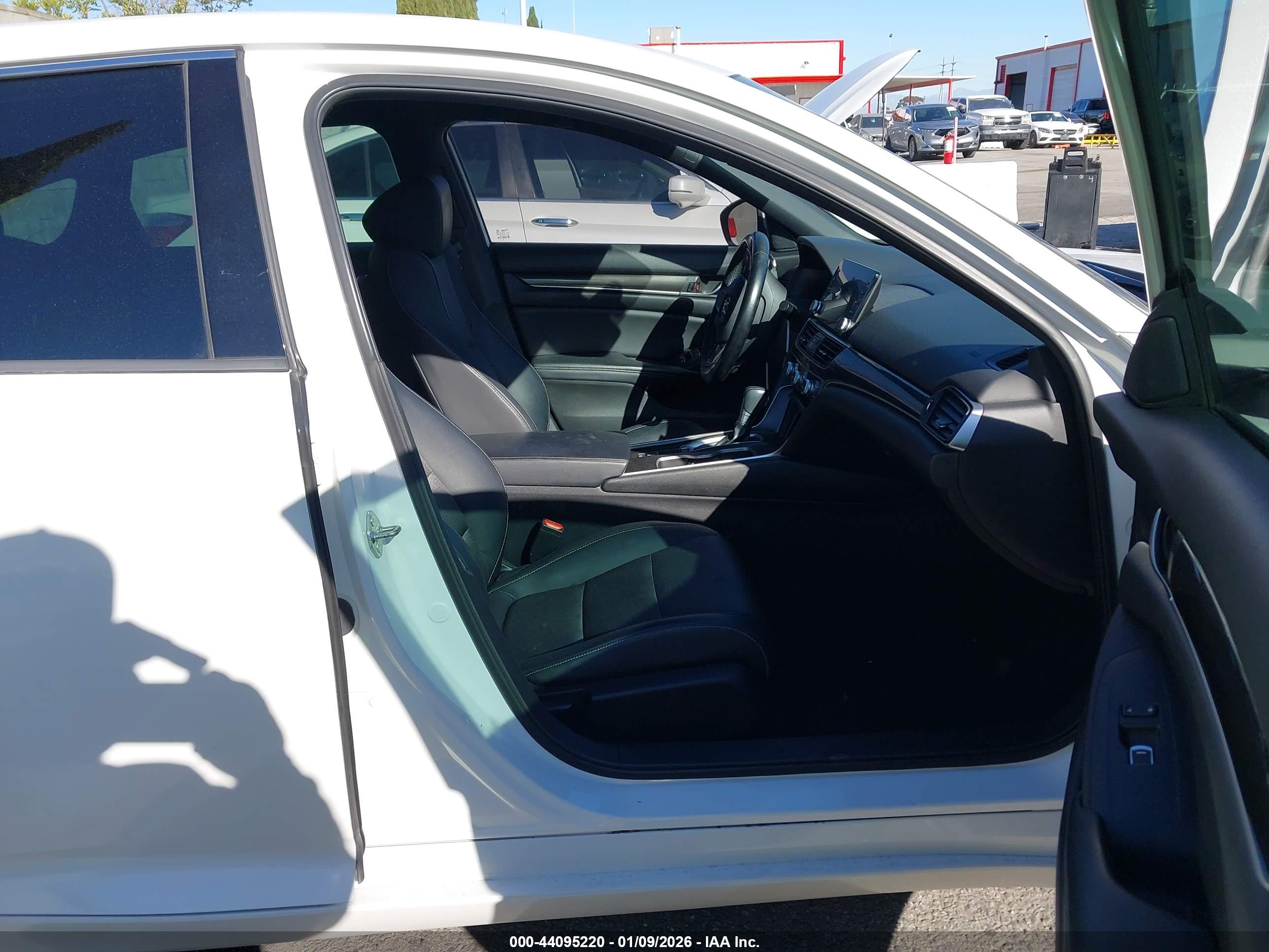 HONDA ACCORD image 5