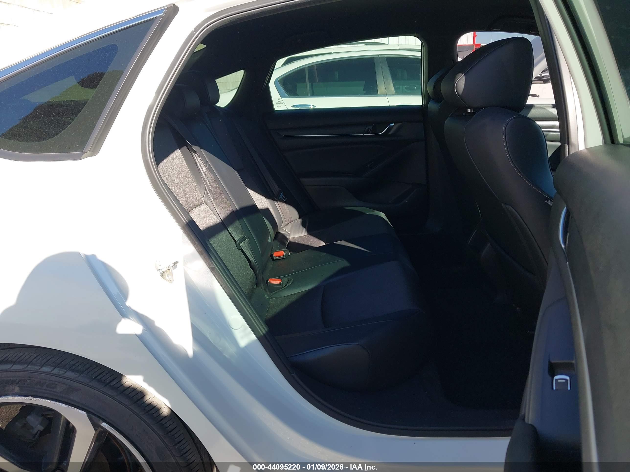 HONDA ACCORD image 8