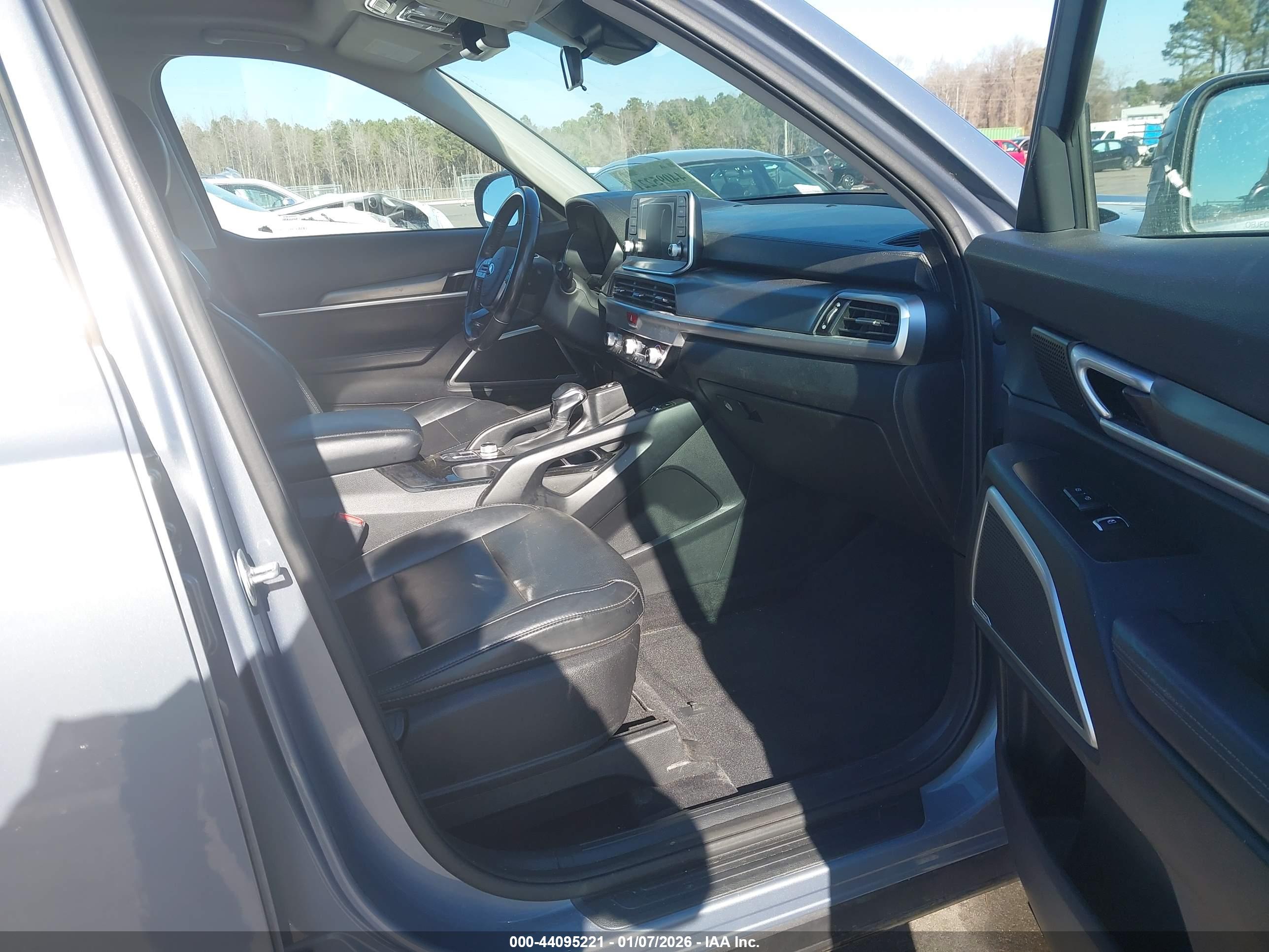 KIA TELLURIDE image 5