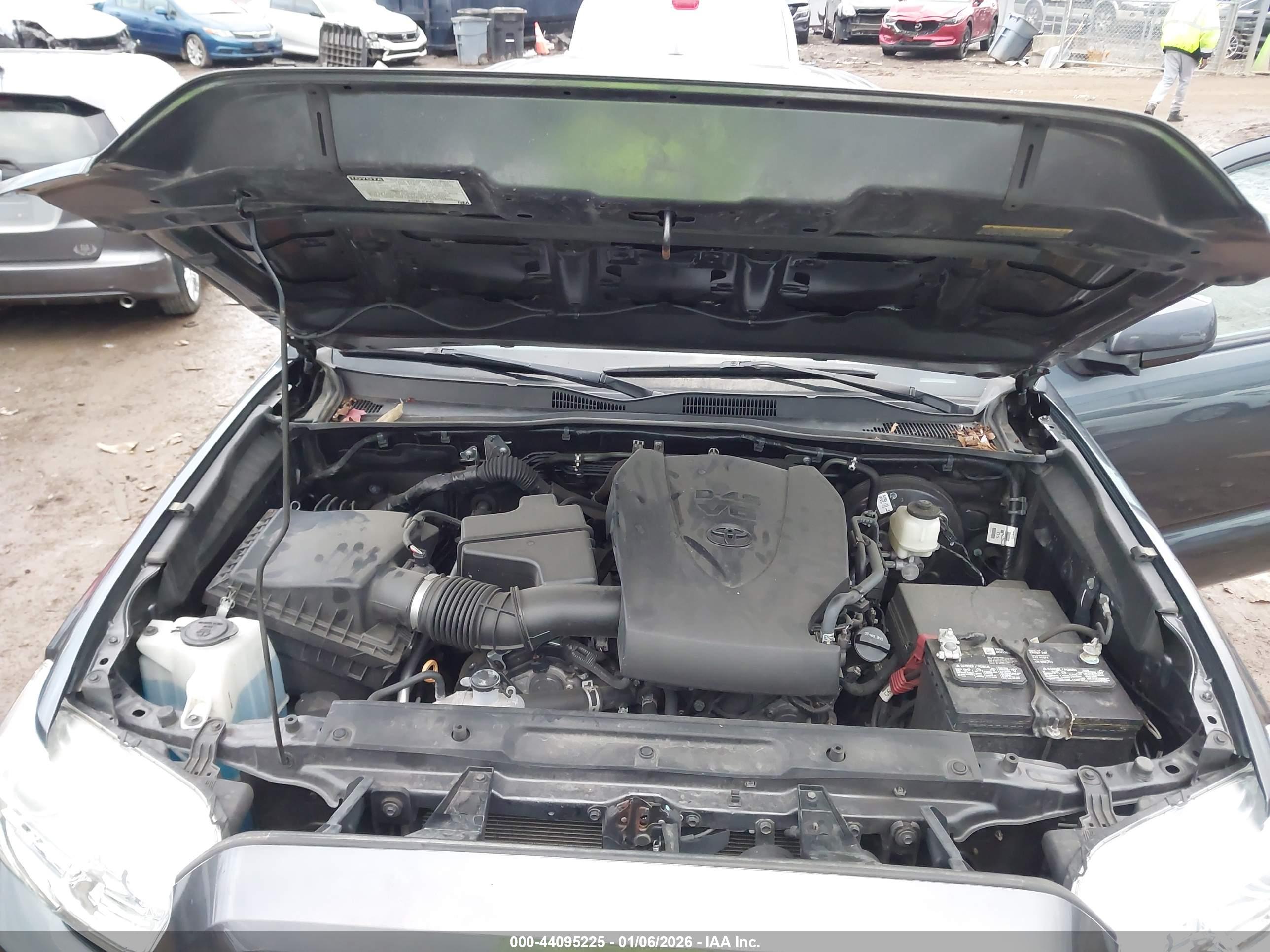 TOYOTA TACOMA image 10