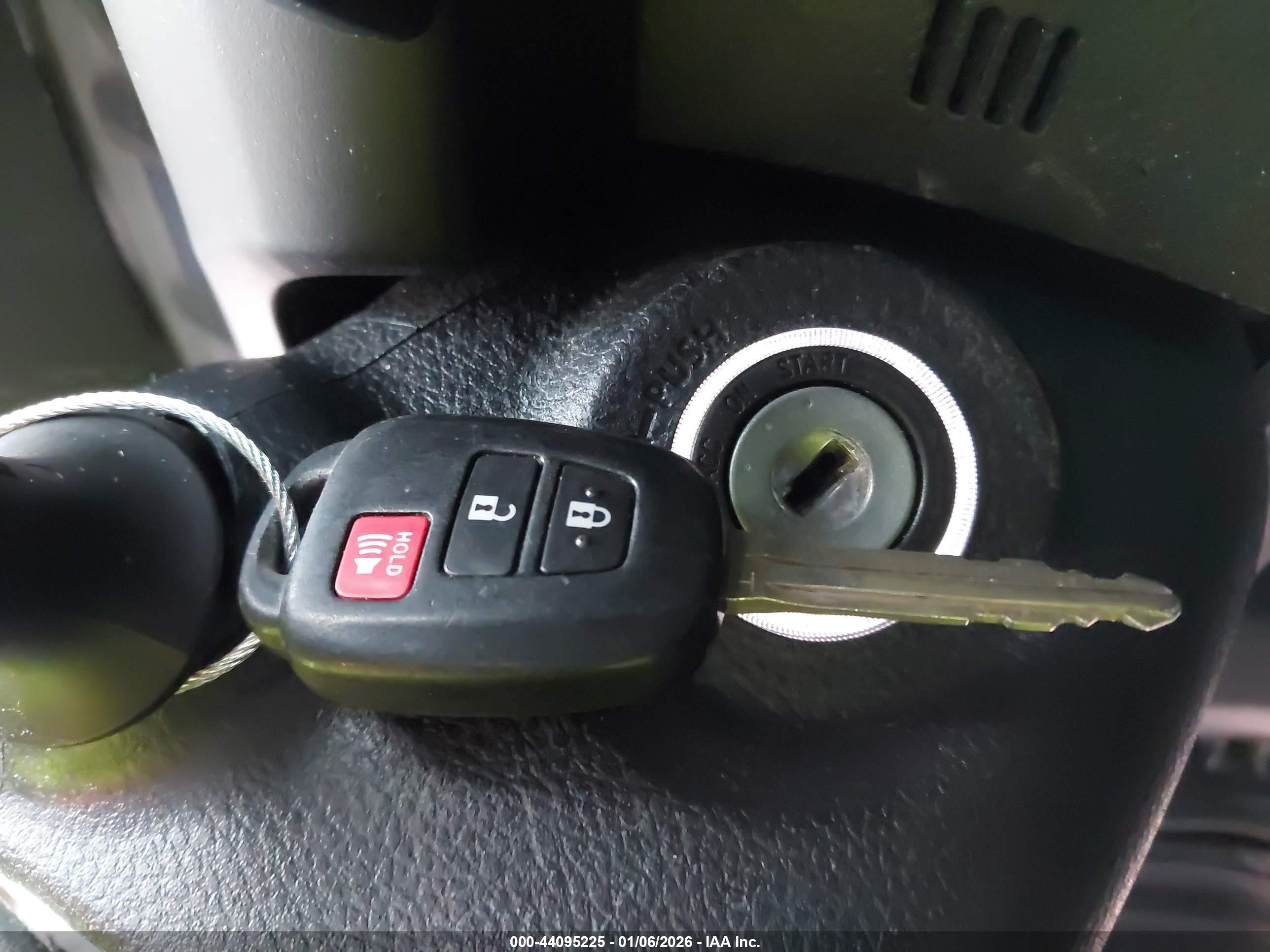 TOYOTA TACOMA image 11